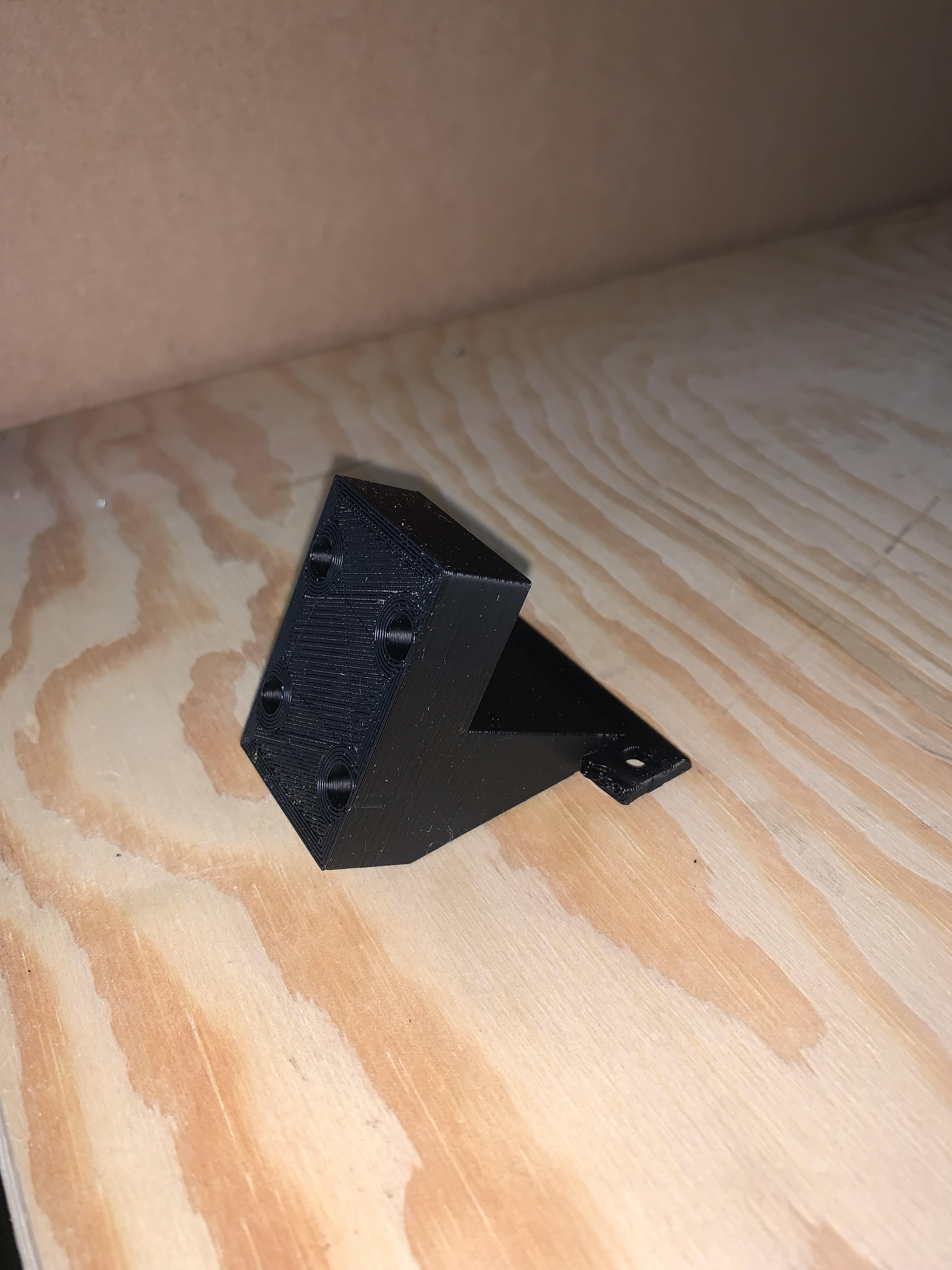 Miniatura 5 do modelo 3D Snapmaker Emergency Stop Button Mount