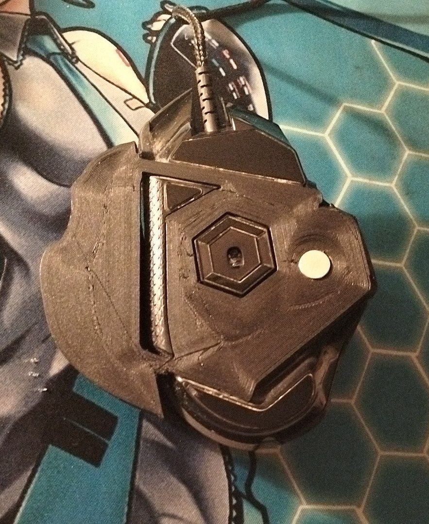 Logitech G502 finger rest