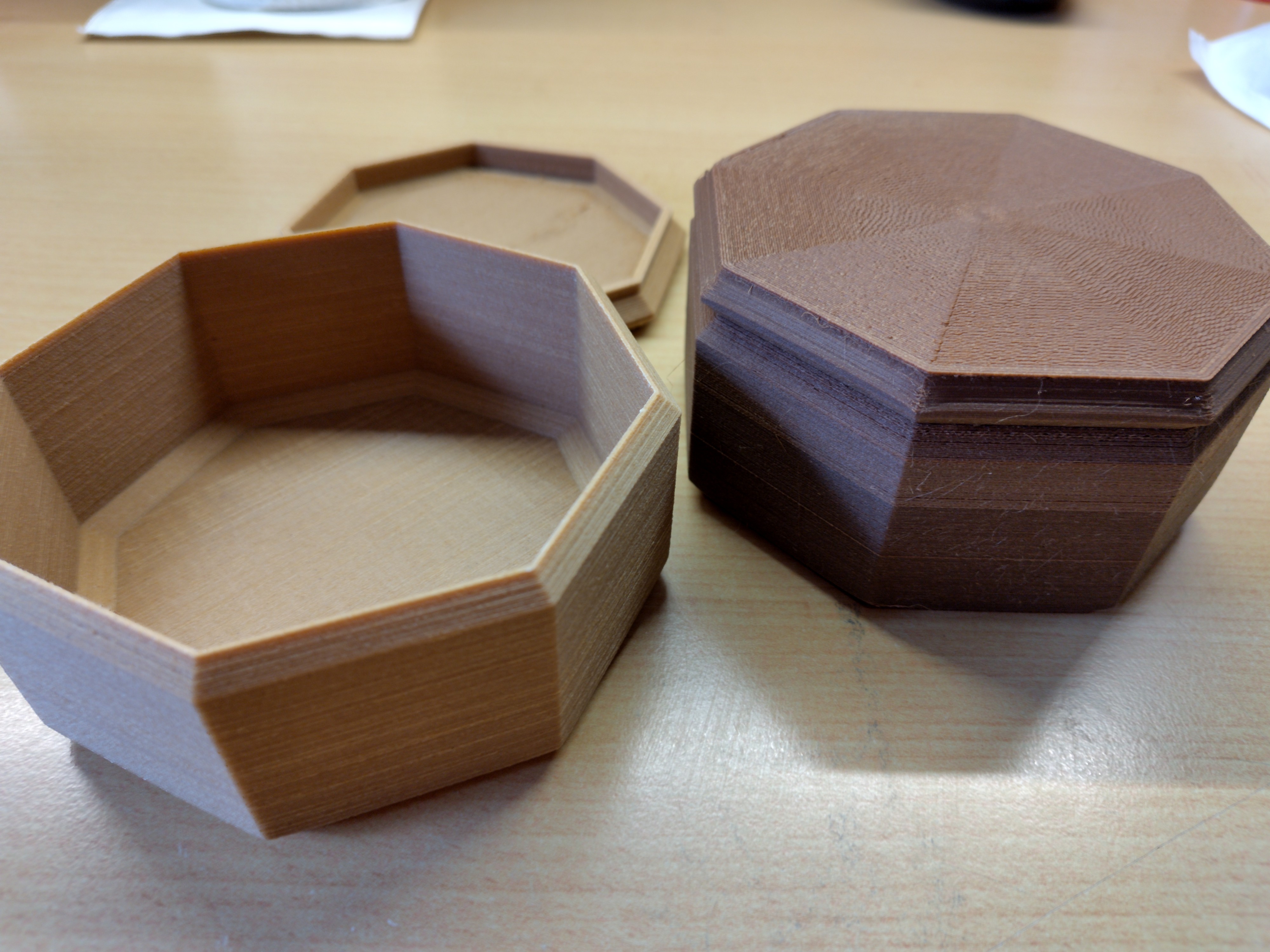 Octagonal box with lid — thumbnail 2