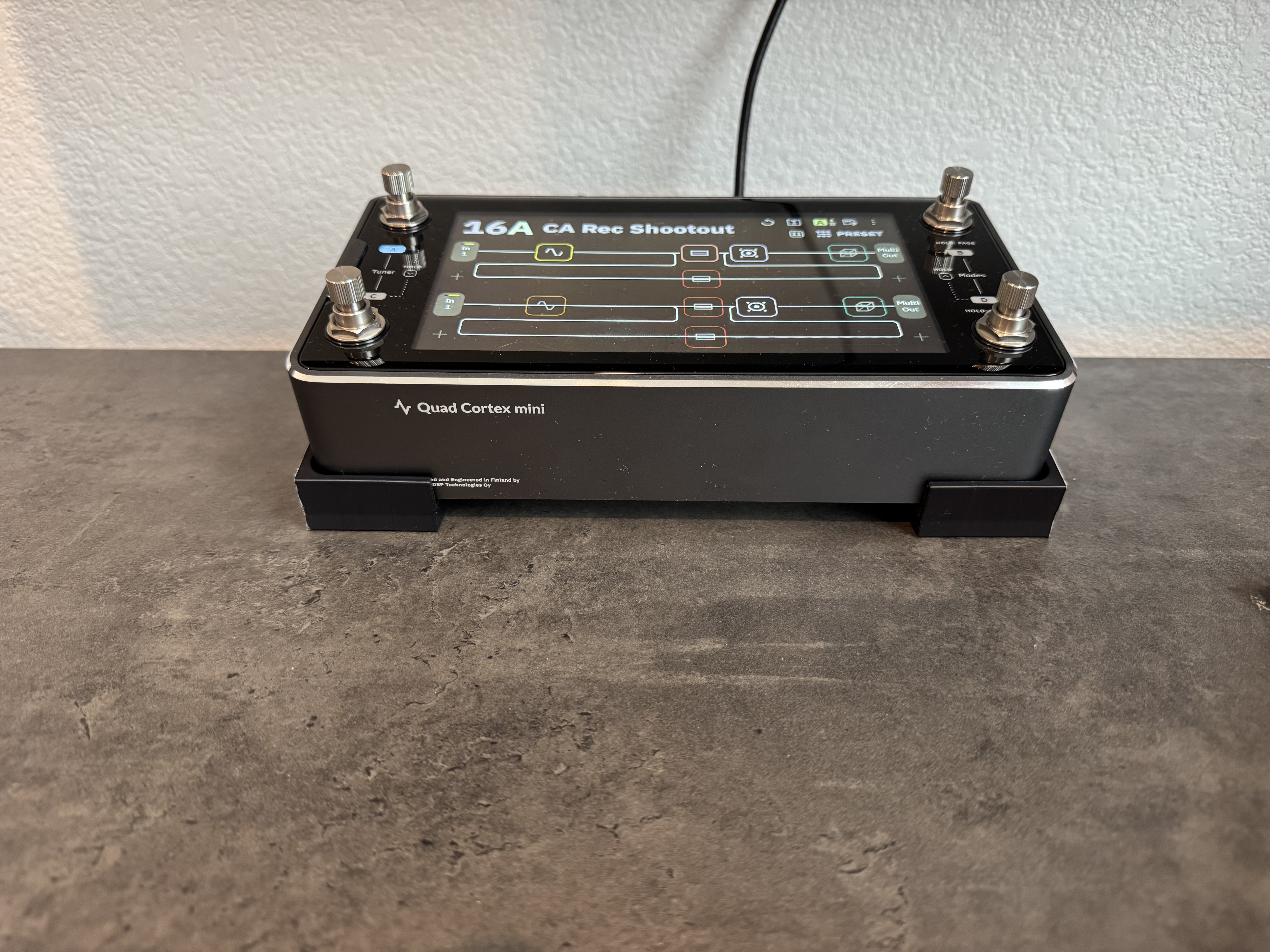 Quad Cortex Mini Stand