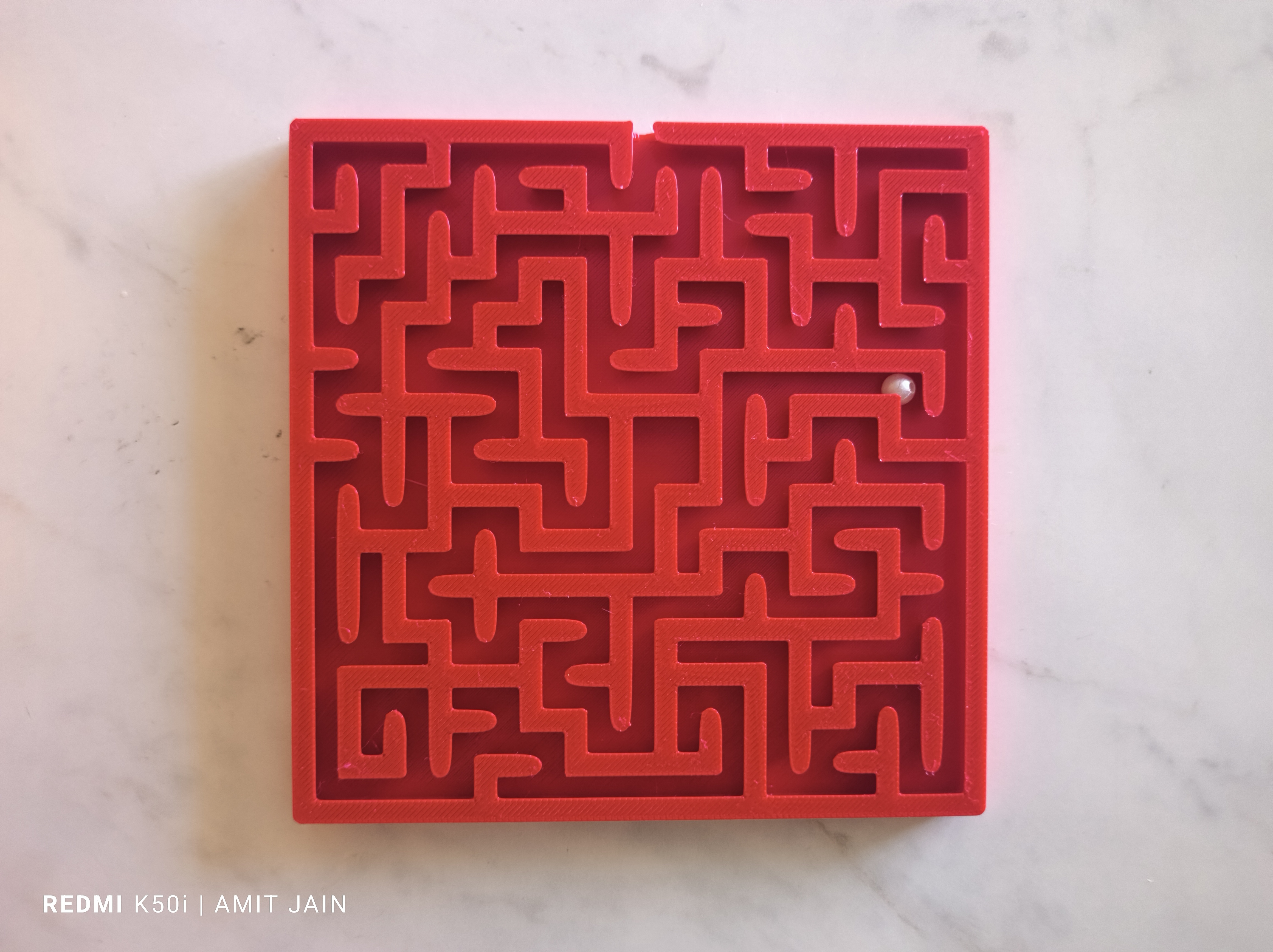 Portable maze for kids