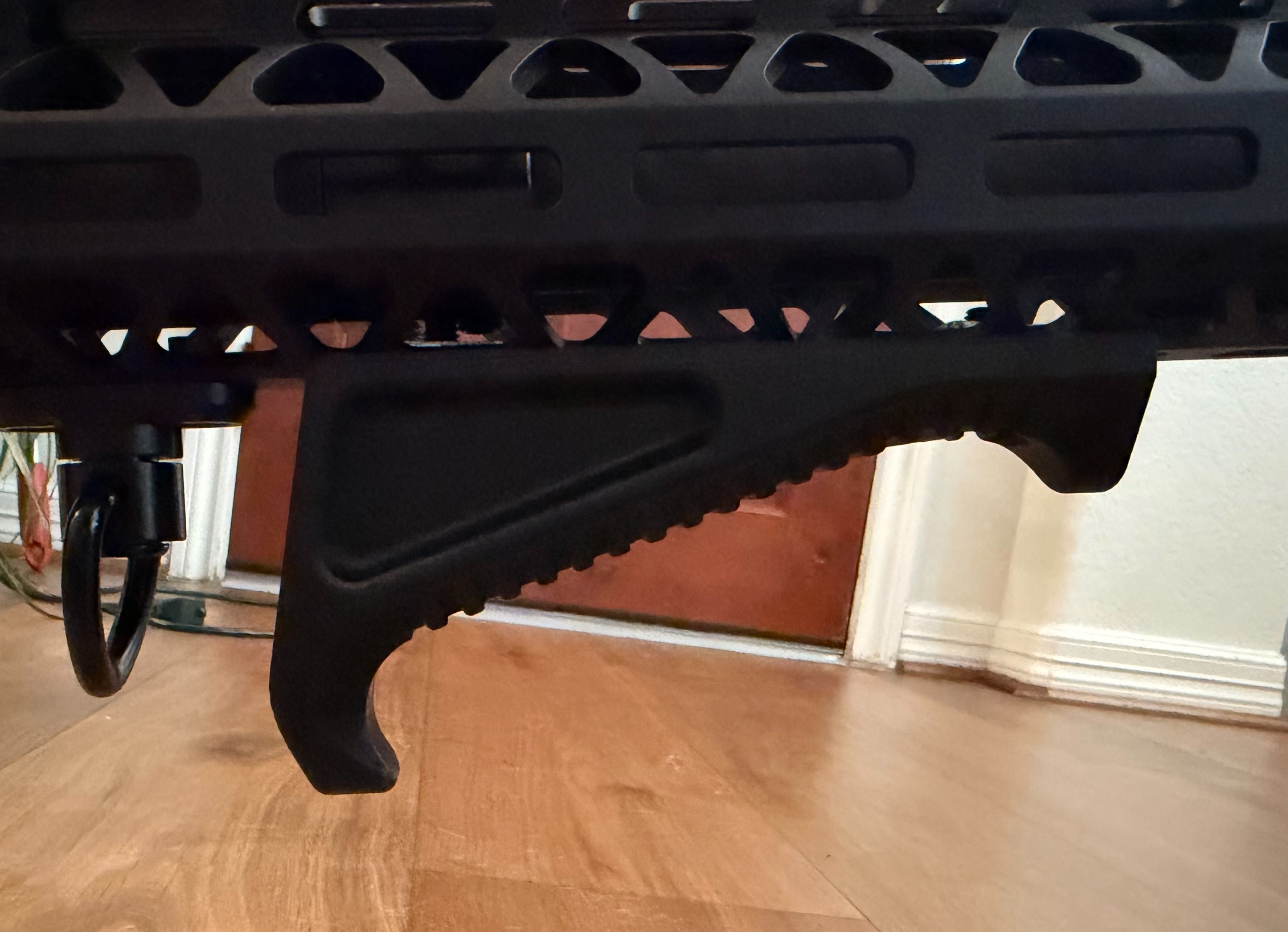 AR Foregrip — thumbnail 3