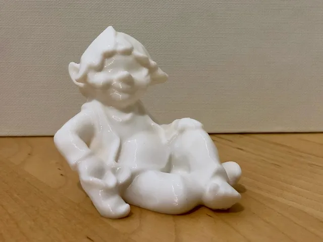 sitting Gnom