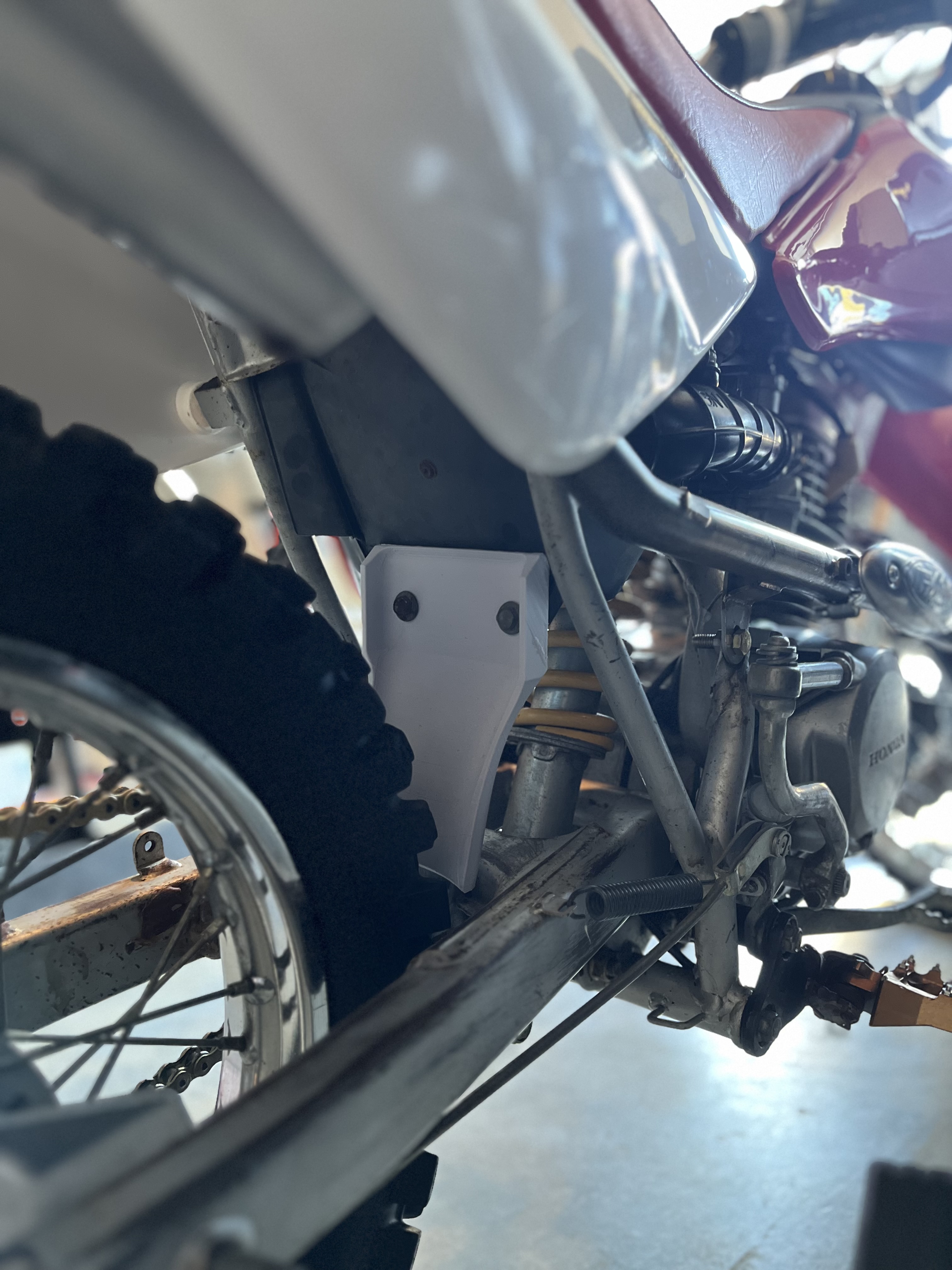 2001 Xr80r Mud Guard