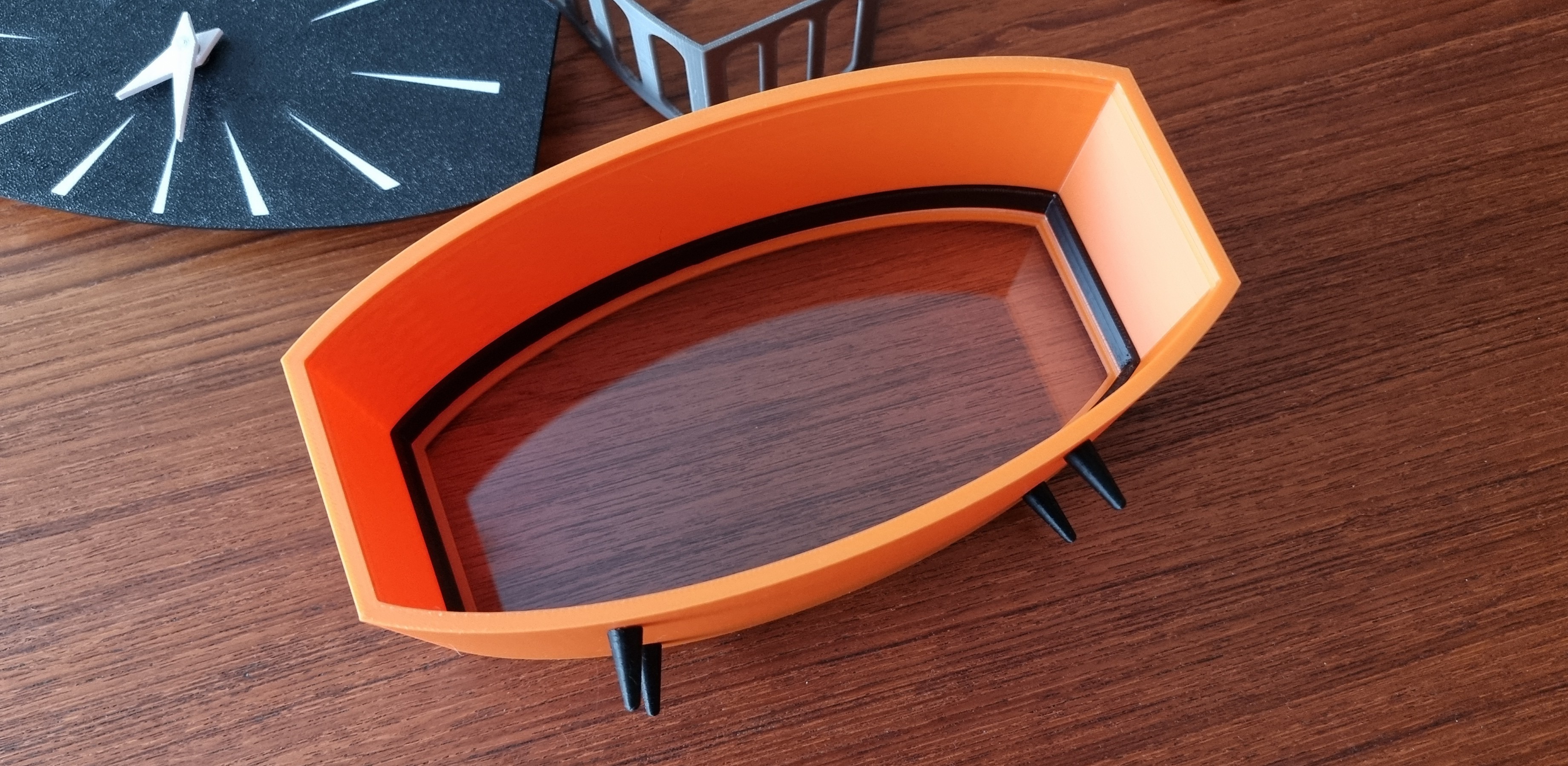 Miniatura 8 do modelo 3D Mid-century mantle table clock