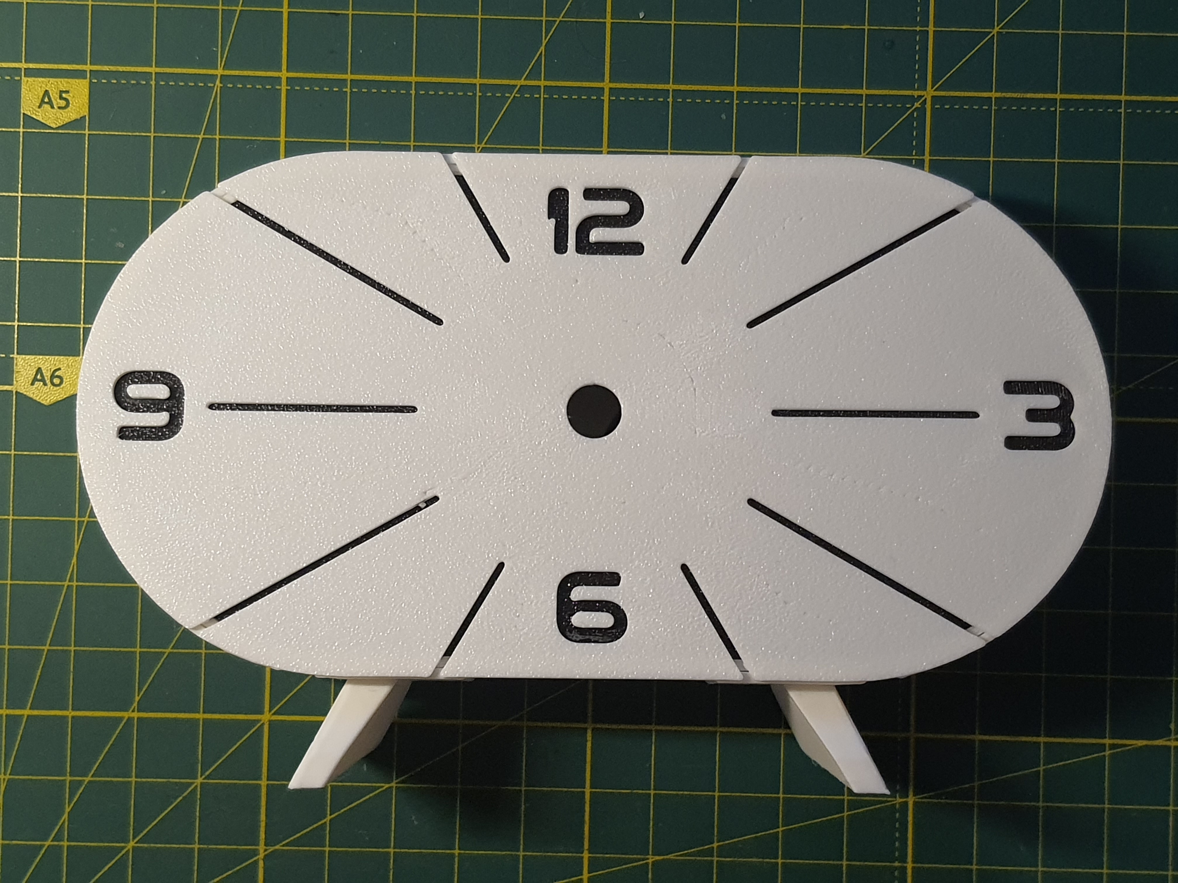 Miniatura 3 do modelo 3D Modern desktop clock