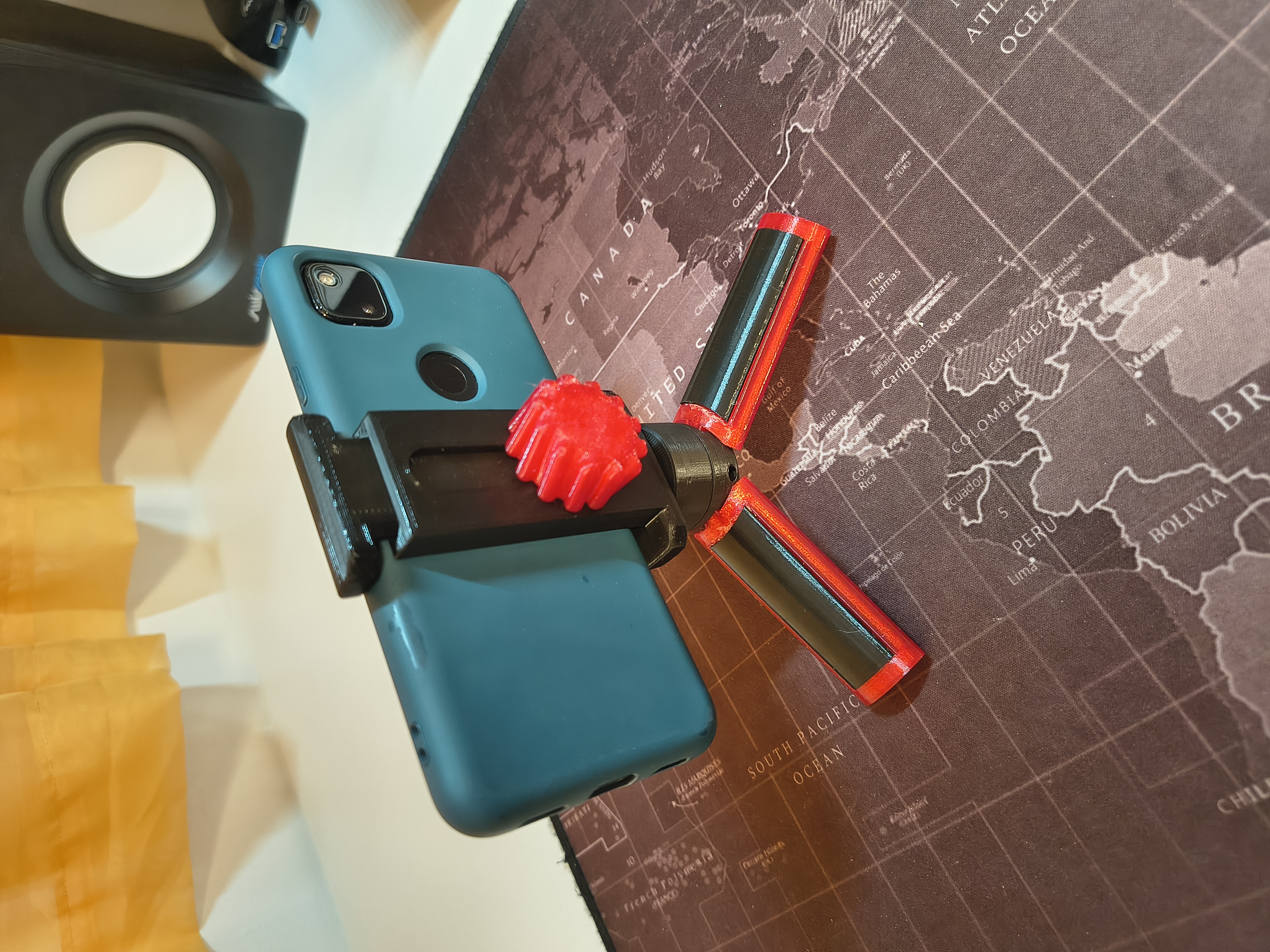 Phone Holder with dove-Tail and Tripod Thread
