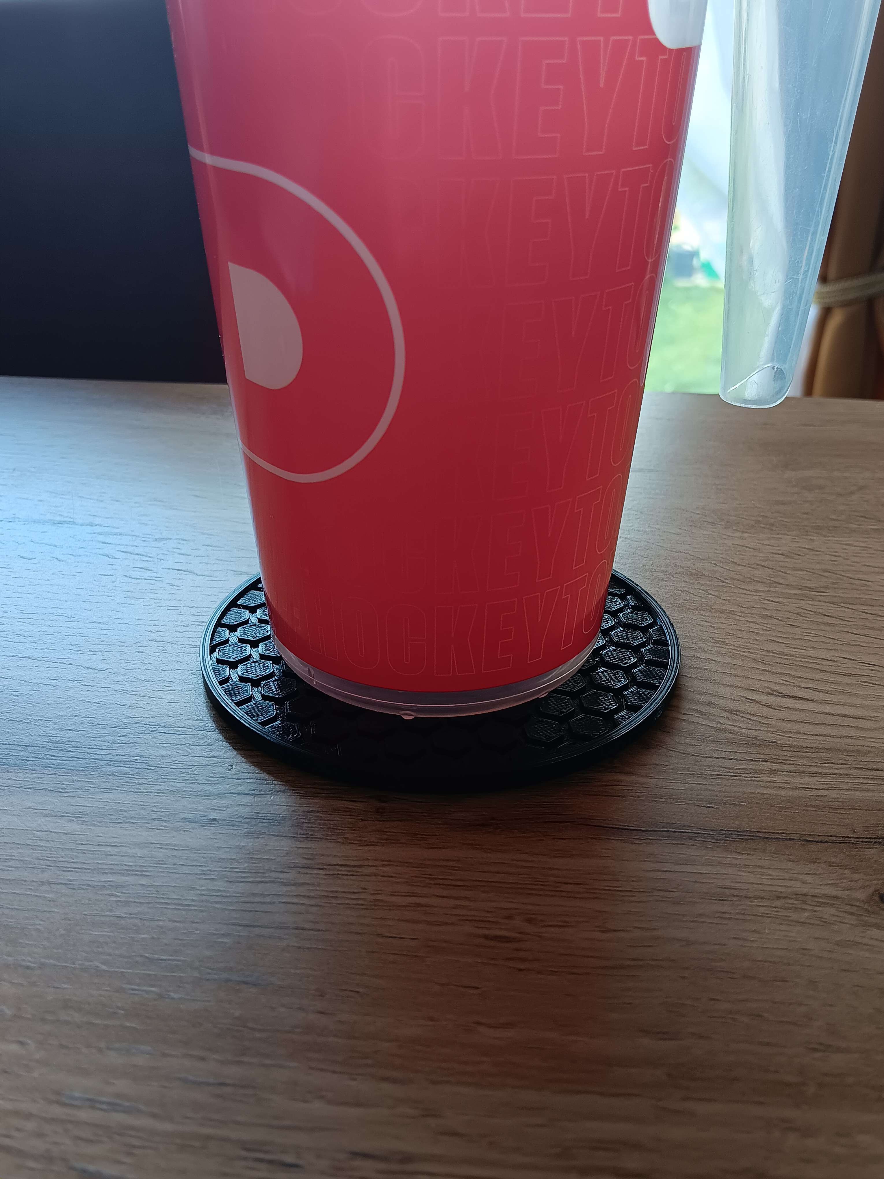 Miniatura 2 do modelo 3D Honeycomb coaster
