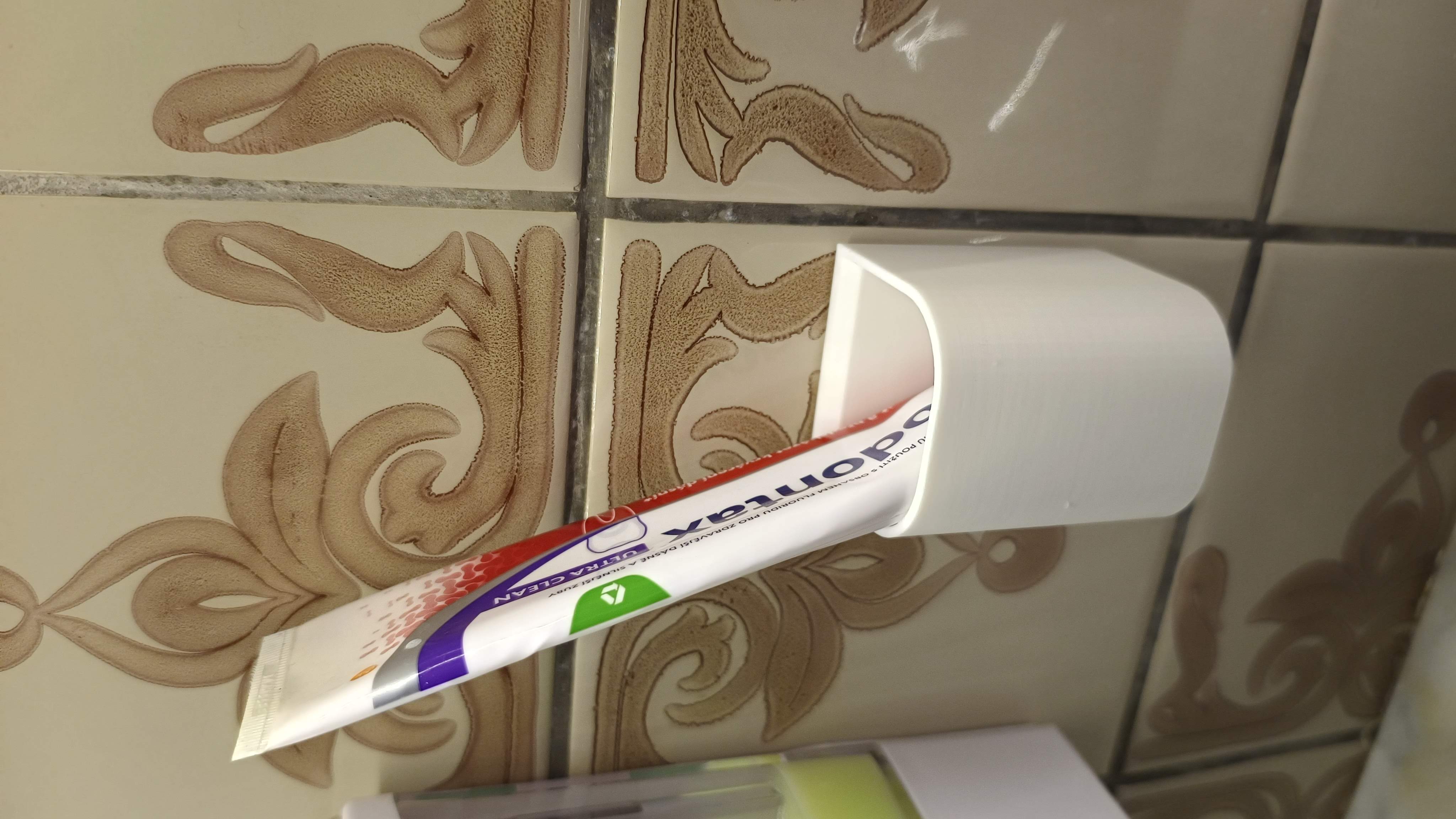 Toothpaste holder, drzak na zubni pastu