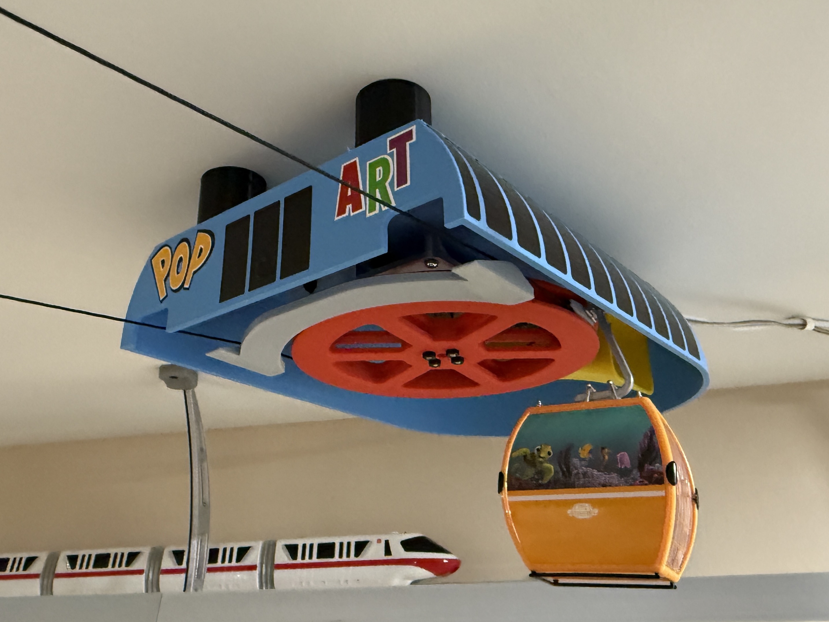 Motorized Gondola Ropeway Compatible with Disney Skyliner Models