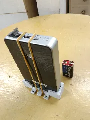 Vertical battery holder, 5 times 18650 package.