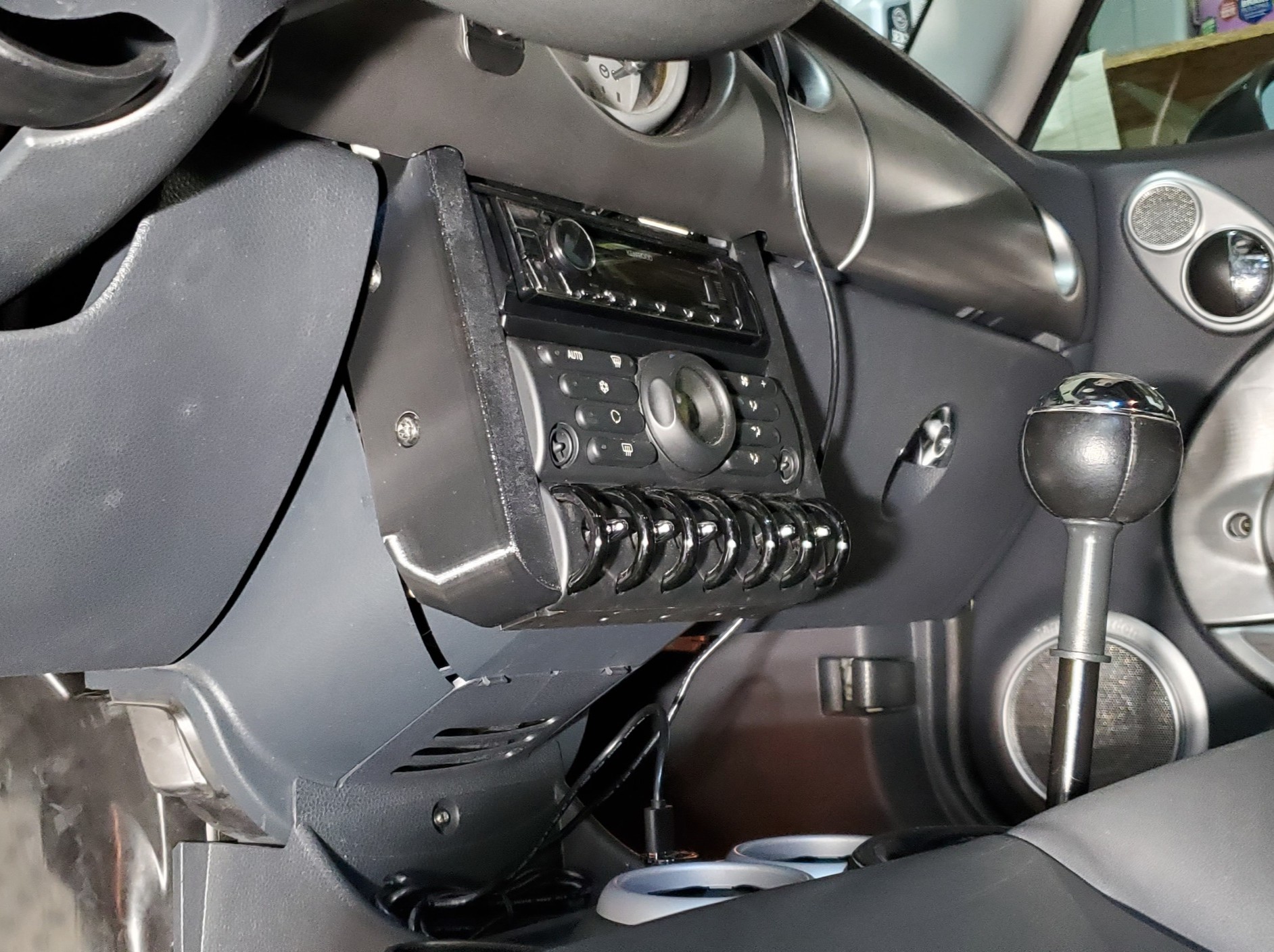 Mini Cooper R53/R52/R50 Downtube Replacement Cover