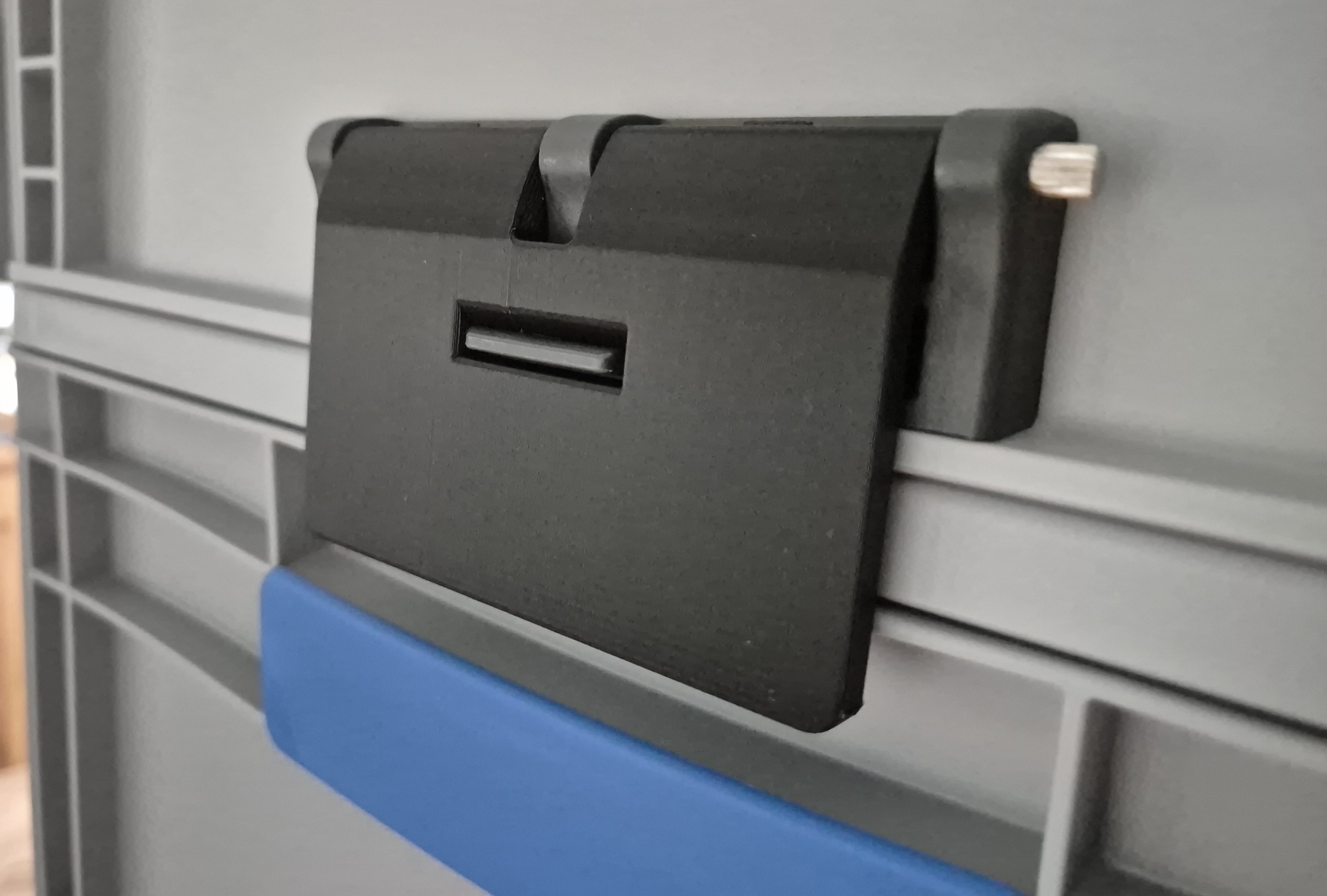 AUER Eurobox vertical connector