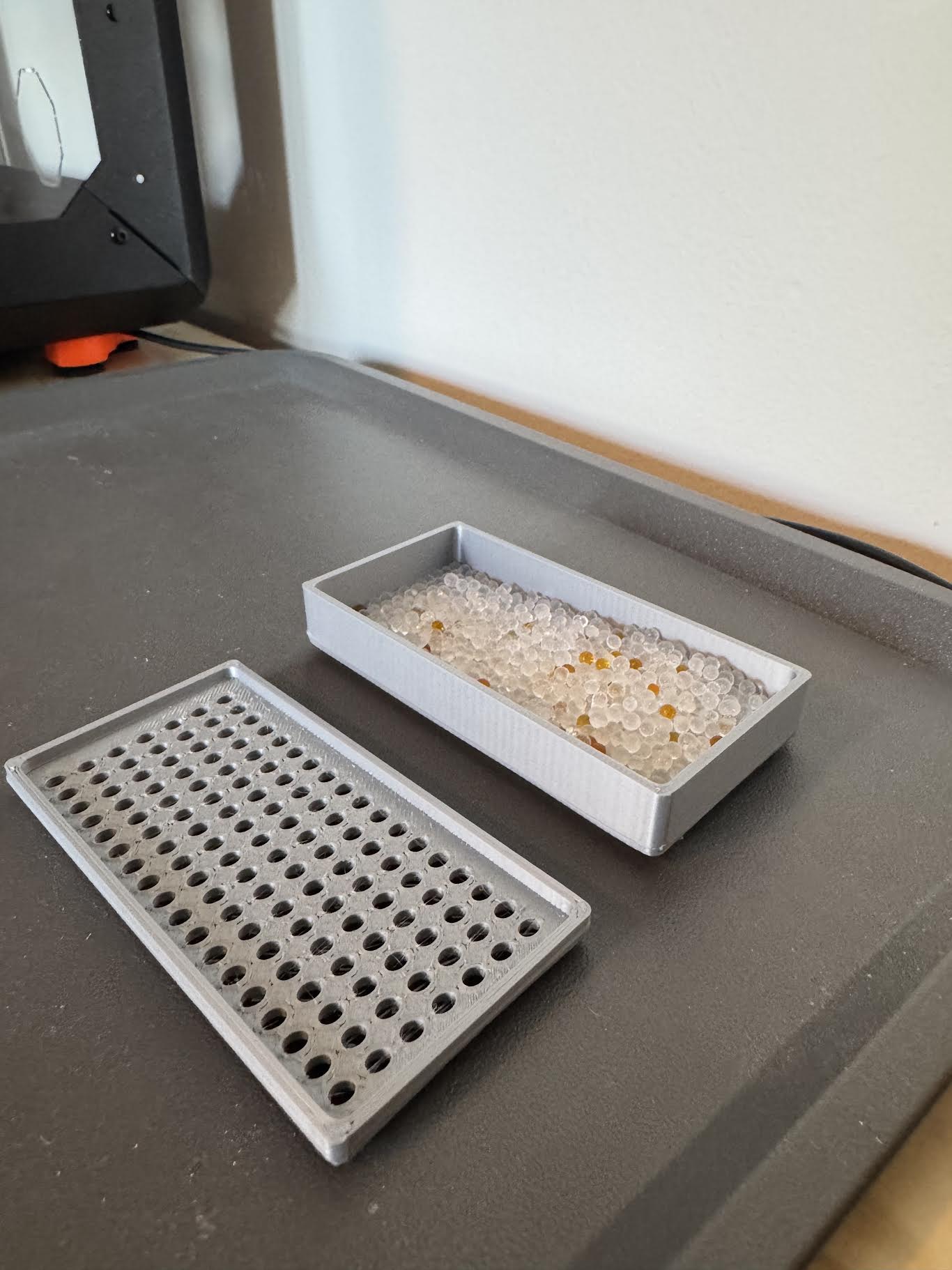 silica dry box / moisture trap