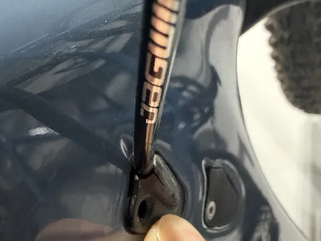 Pivot shadowcat plus others cable entry port