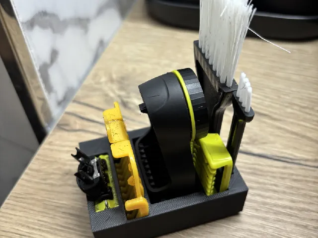 Organizer for hairclipper accessories