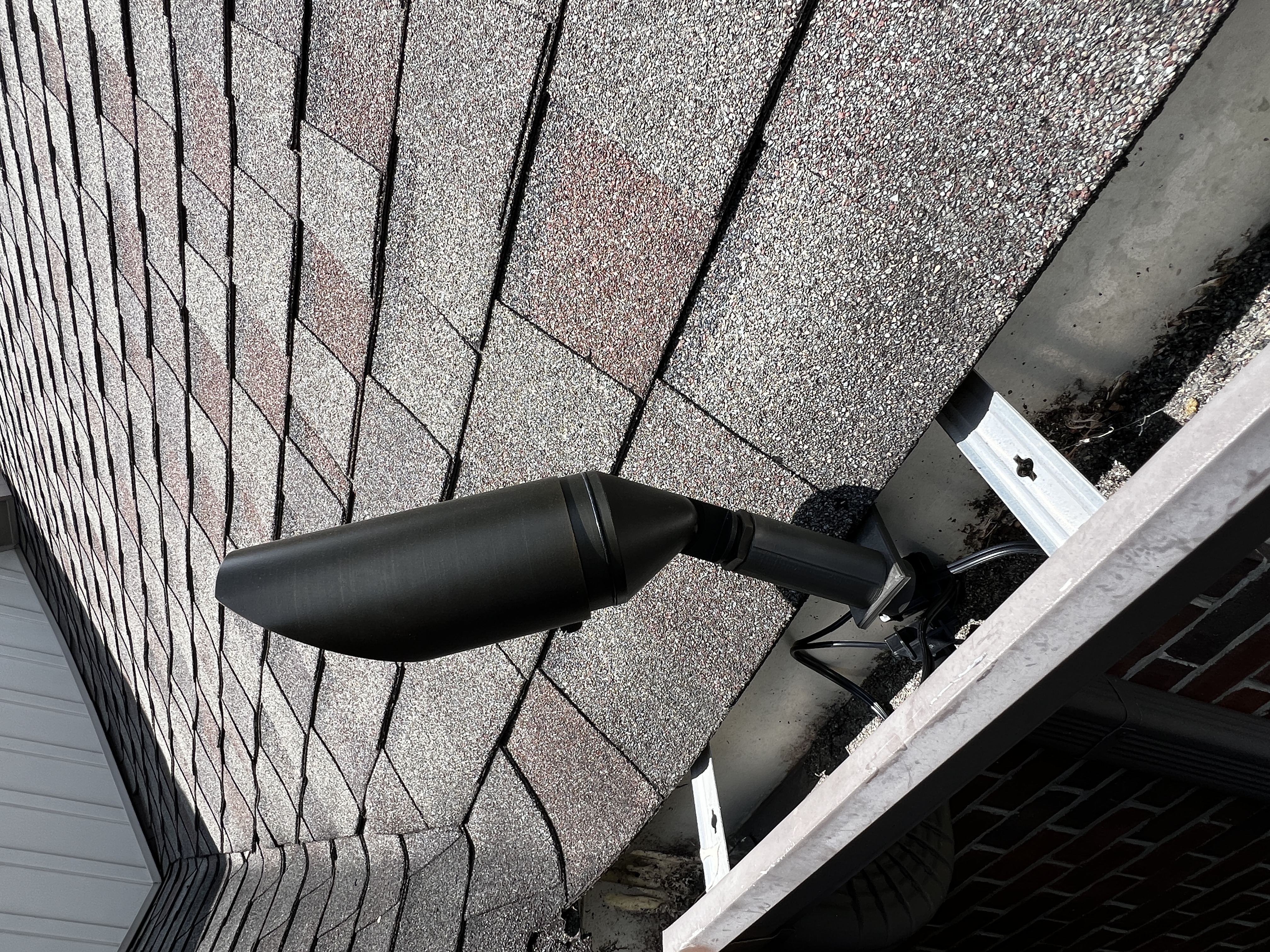 Miniatura 3 do modelo 3D Gutter Bracket with Optional Riser for Outdoor Lighting