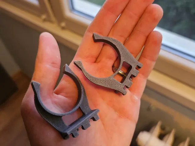 Camar foot clip for kitchen plinth