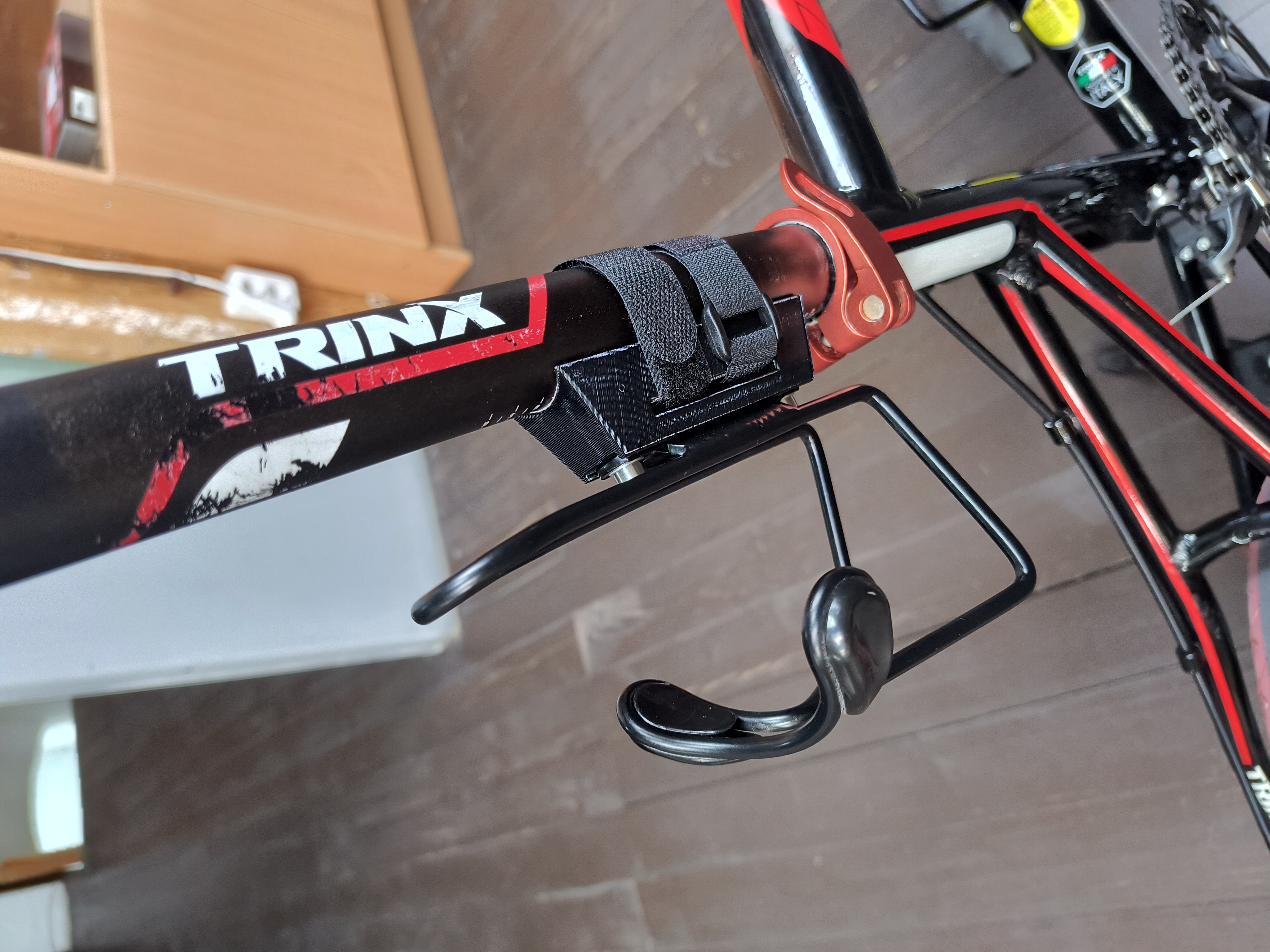 31.8mm seatpost bottlecage mount