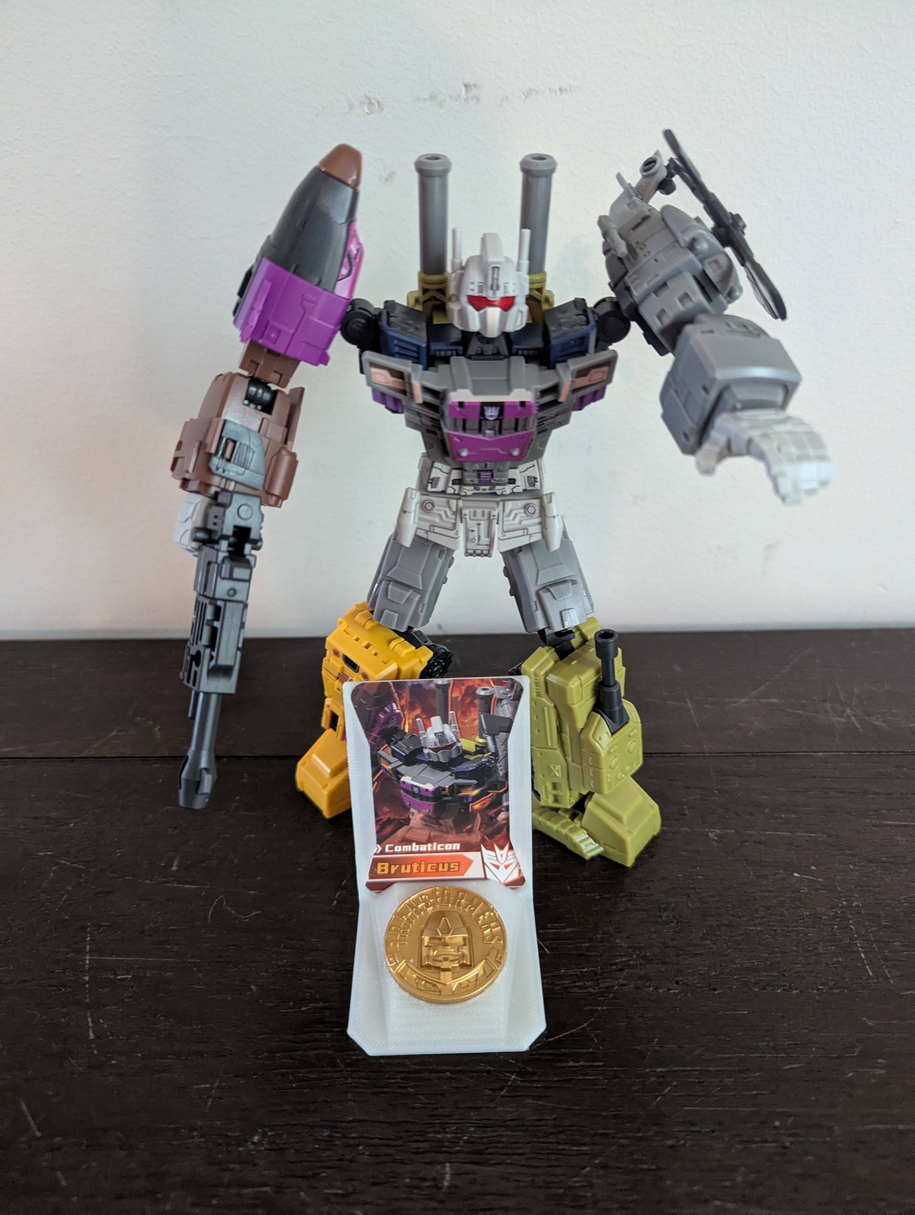 Blokees Model Card and Collector Coin Stand