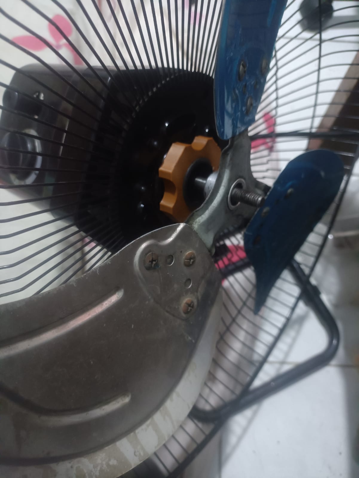 Lock knob GMC fan