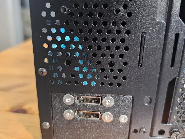Meshroom S V2 DisplayPort Slot Cover