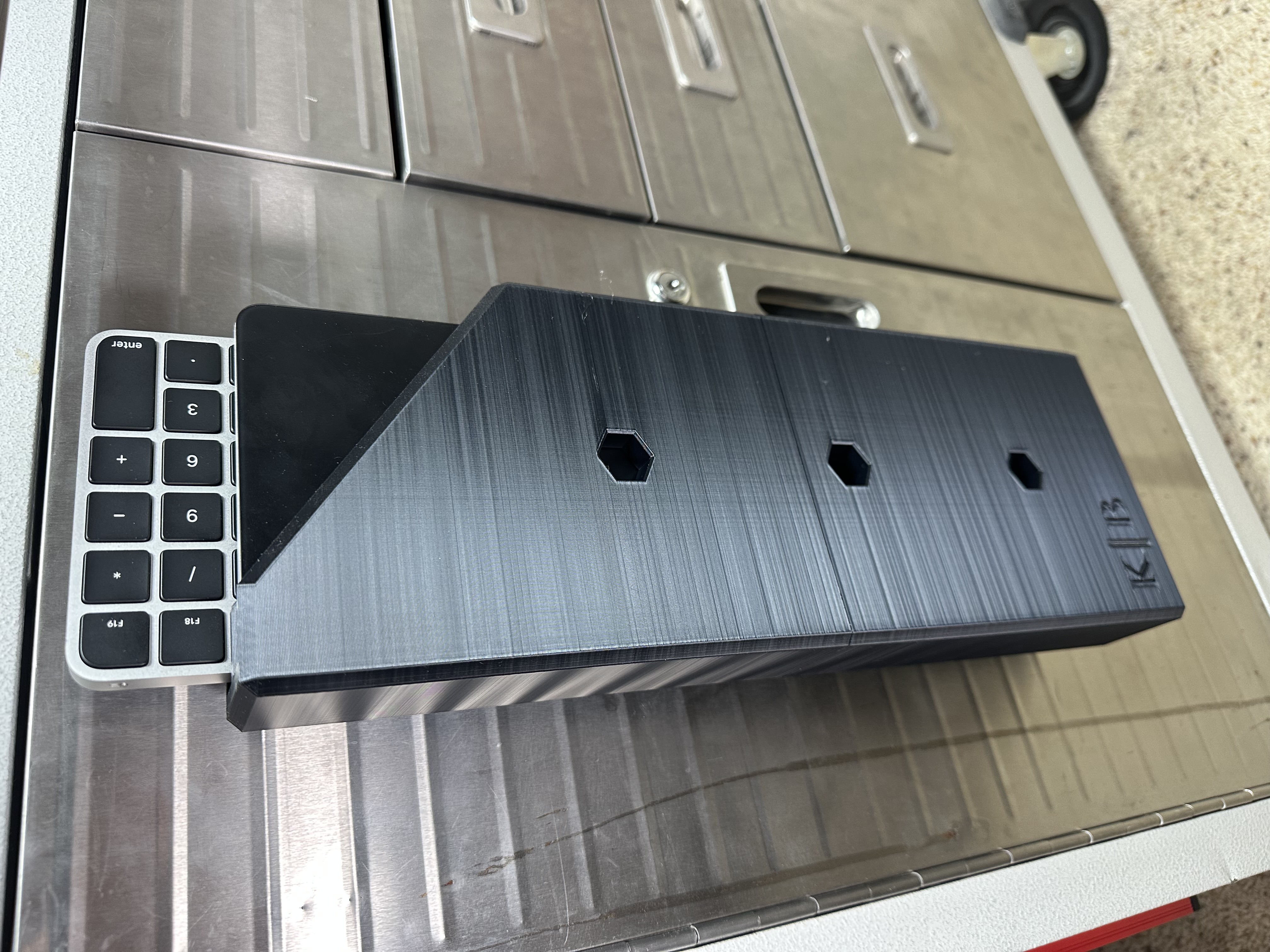 Magnetic Holder for Apple Magic Keyboard & Magic Trackpad
