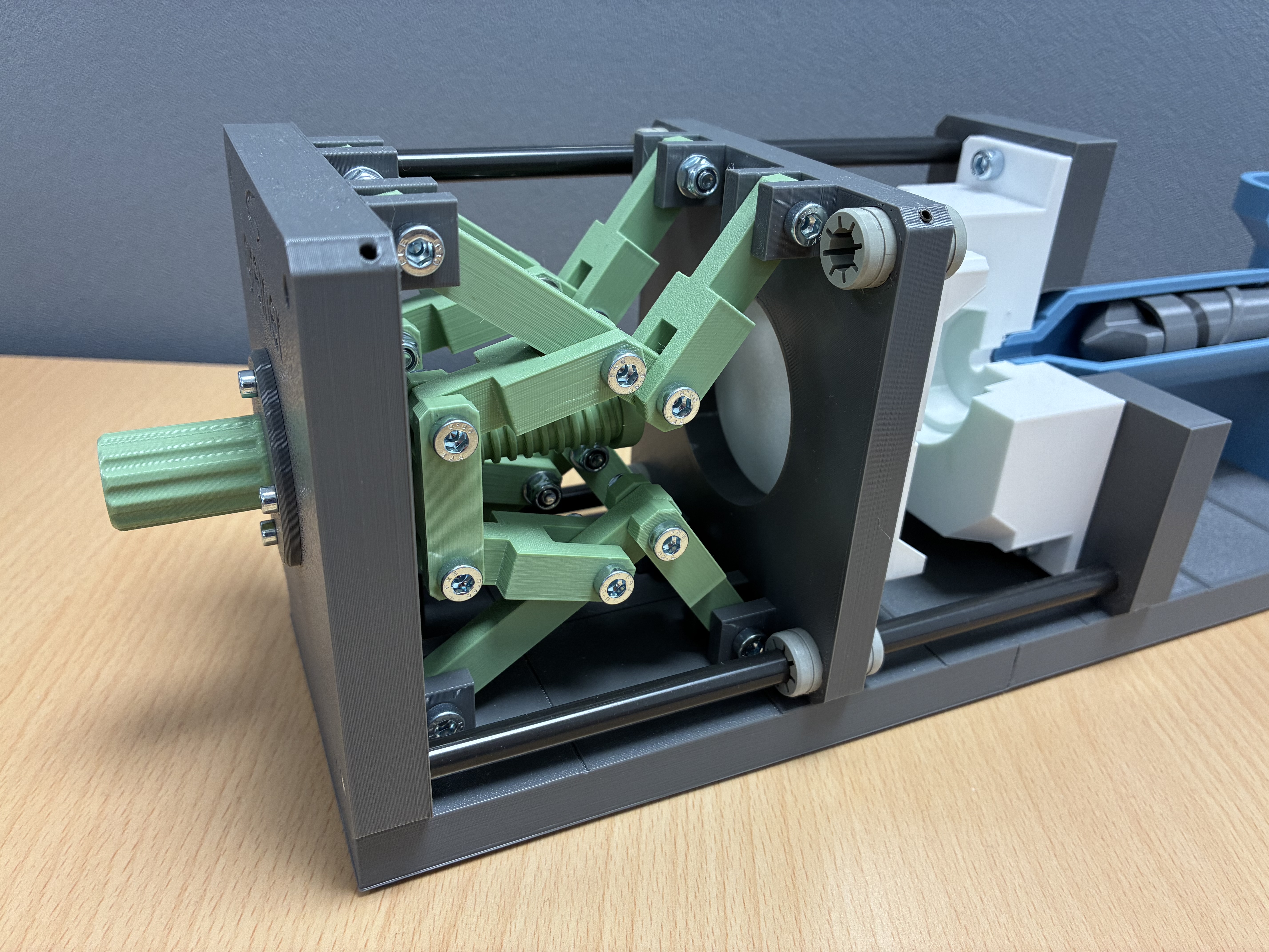 Injection Molding Machine Model — miniatura 5
