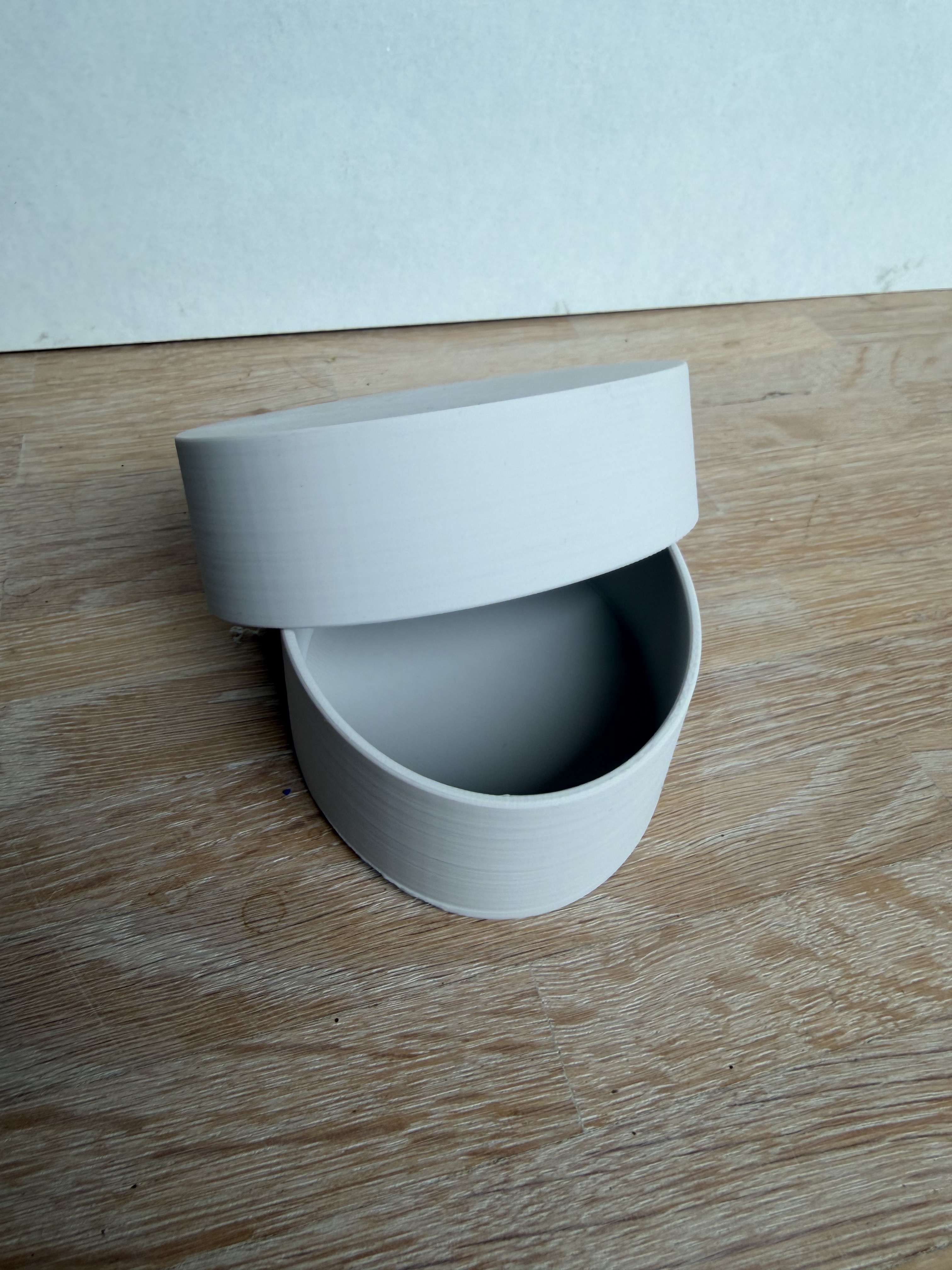 Minimalist Egg Box 3D model by BauMeister