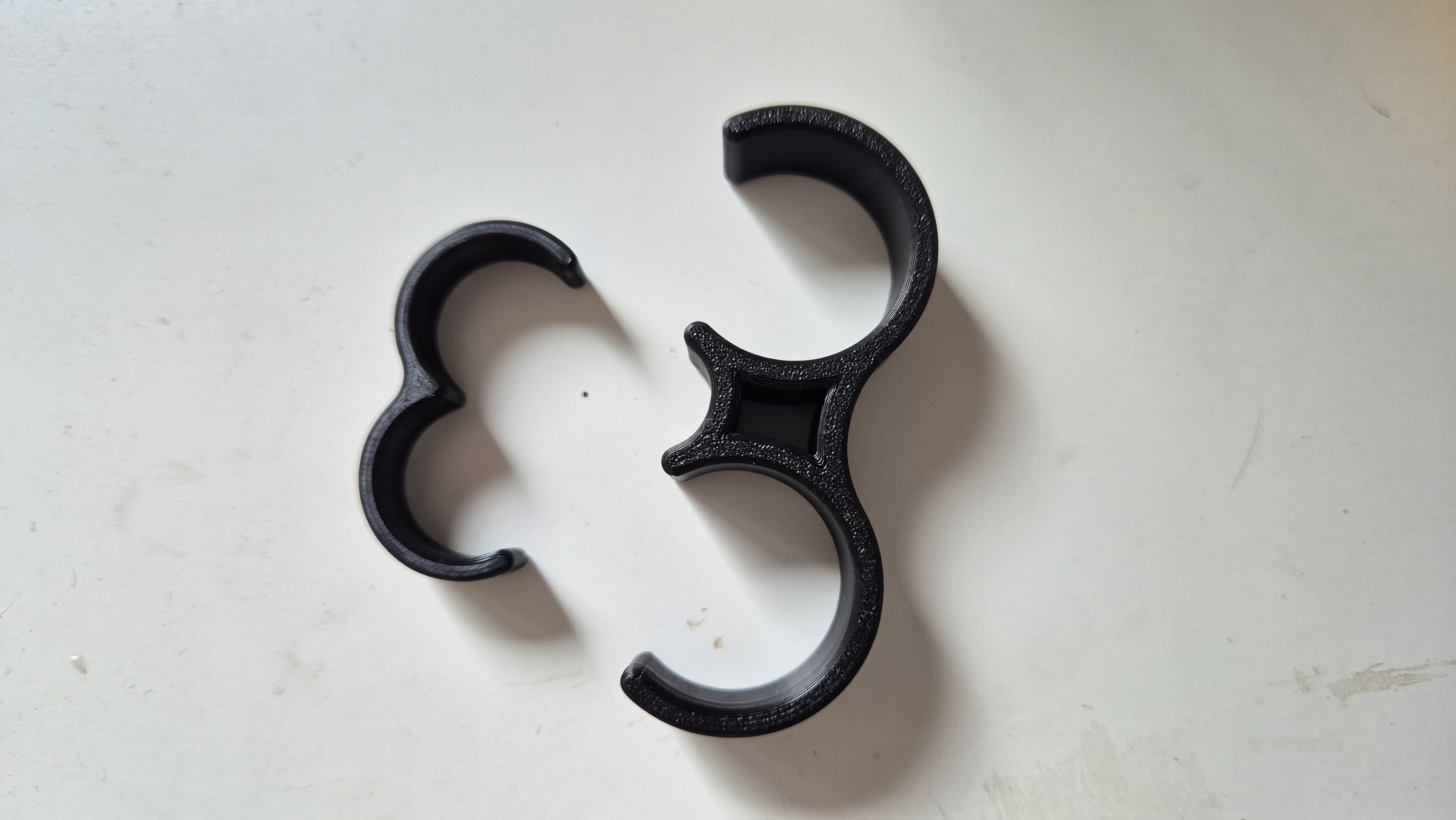 Automotive hose clips