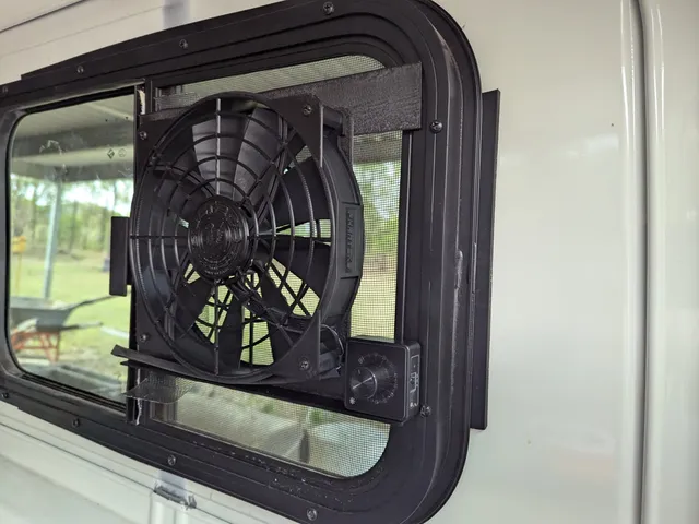 200mm Fan Guard Mount