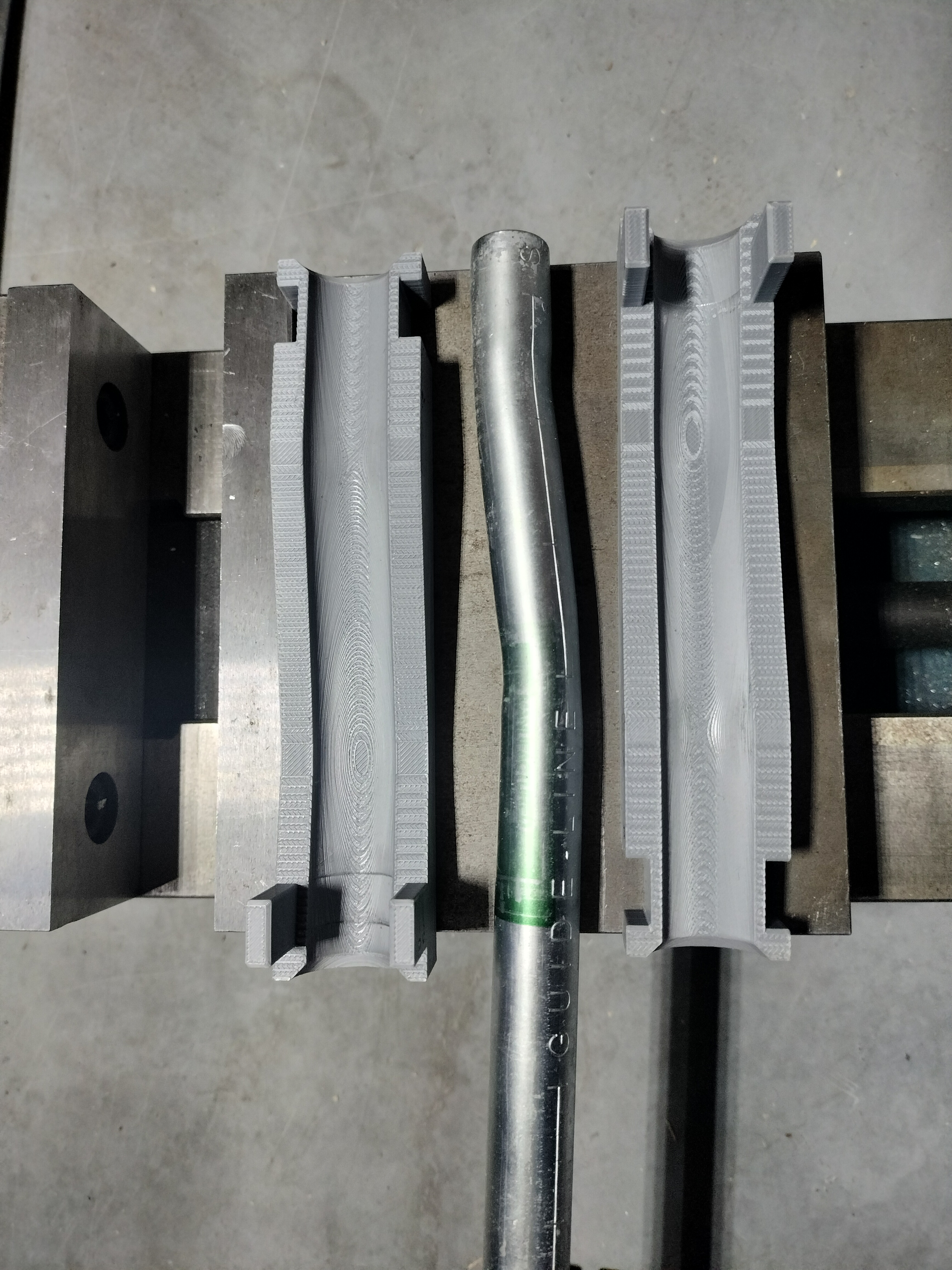 1/2 EMT Conduit Offset Bender