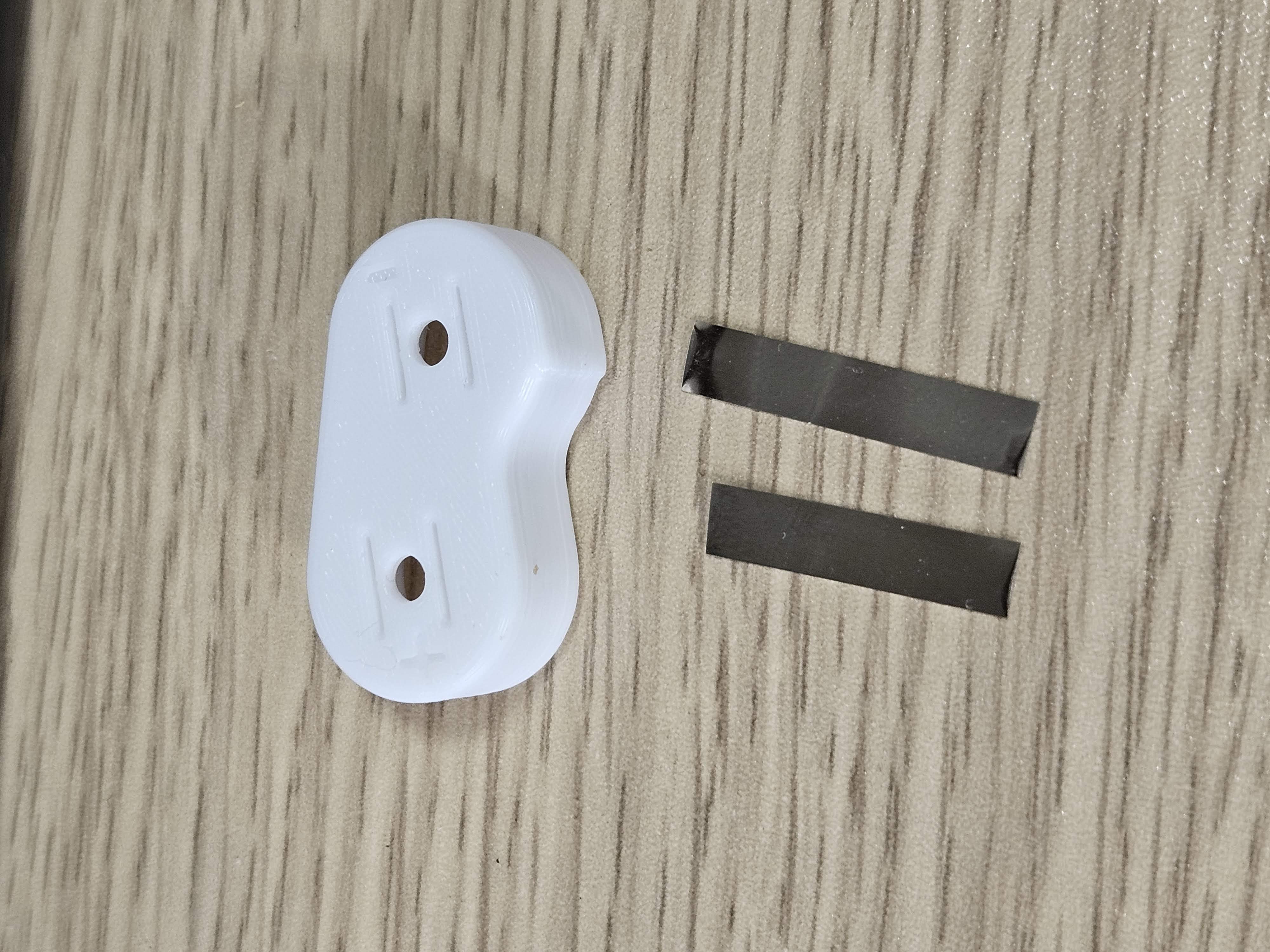 Miniatura 4 do modelo 3D Battery case for SwitchBot Lock Pro