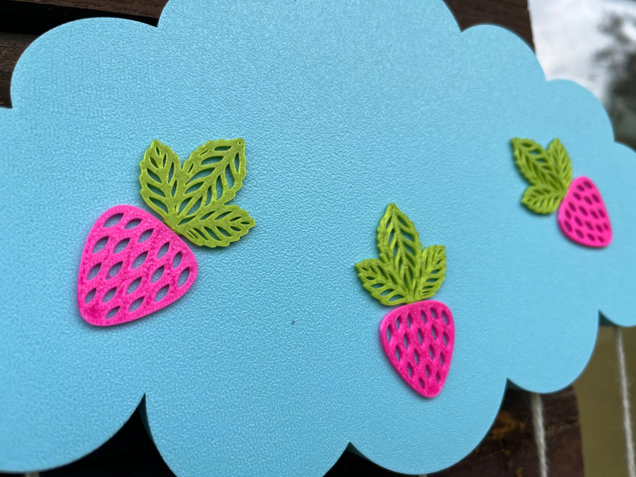 Strawberry Windchime — miniatura 5