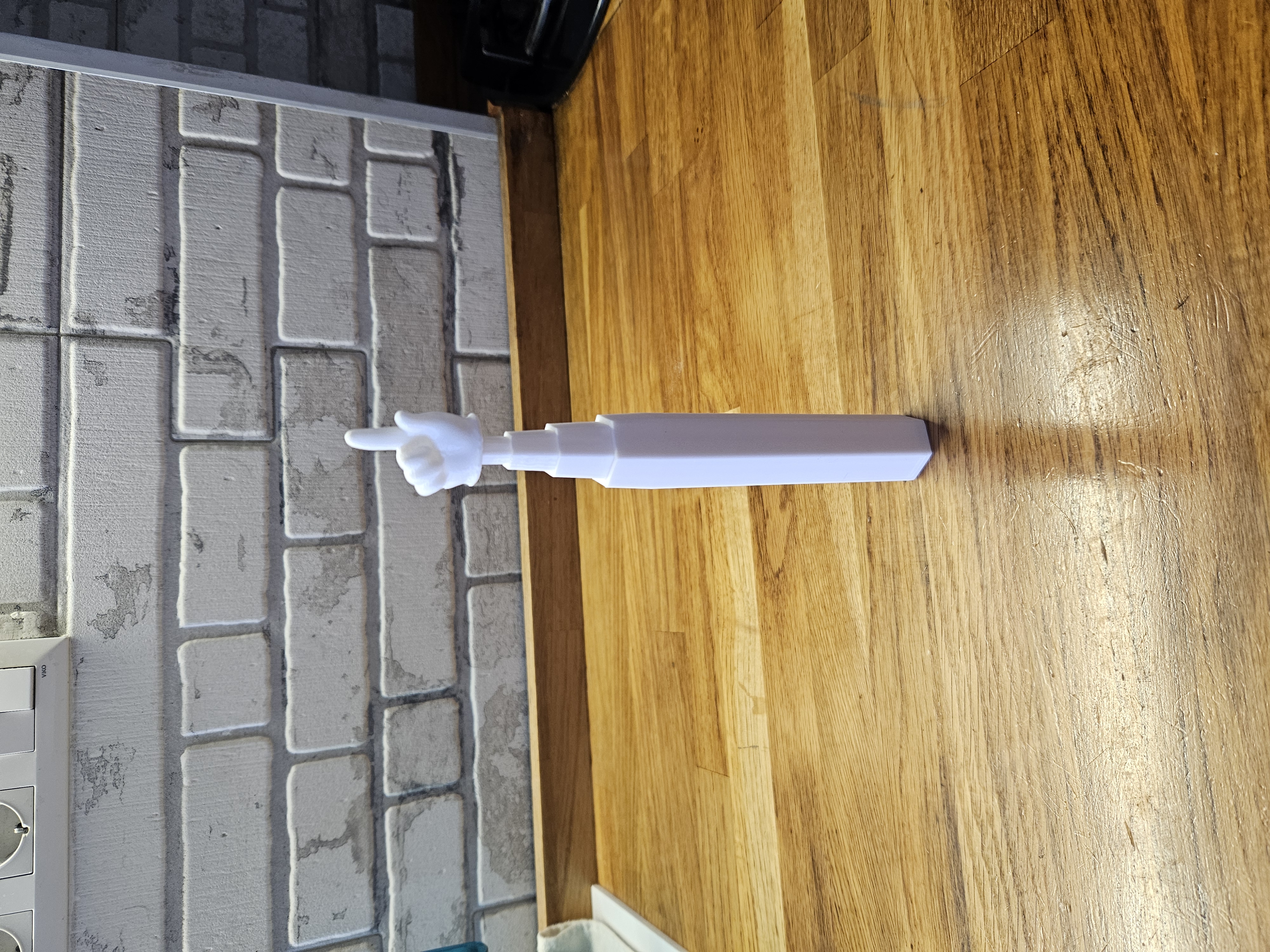 Extendable Pointing Finger