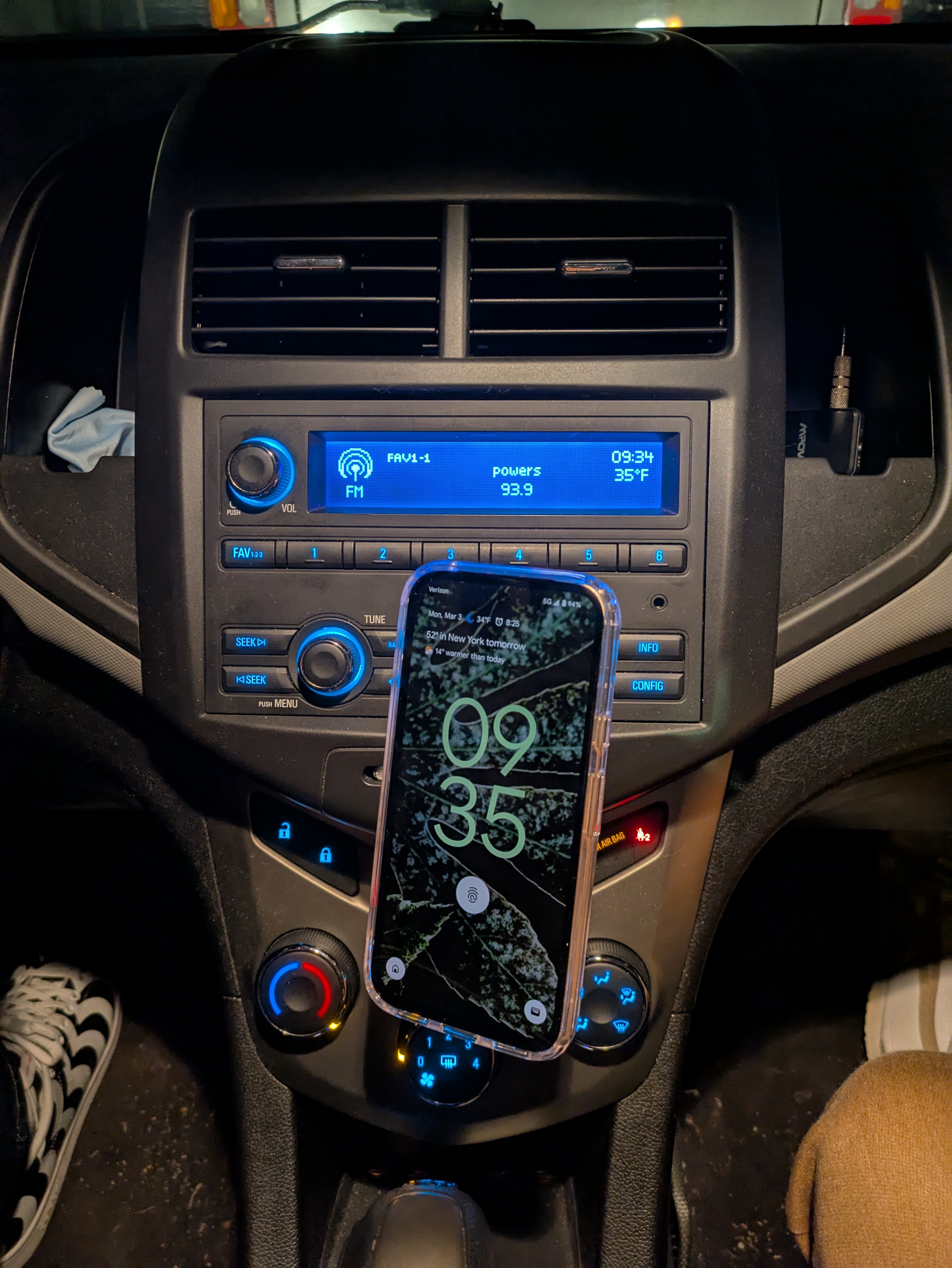 Chevy Sonic Magsafe Magnetic Mobile Phone Mount