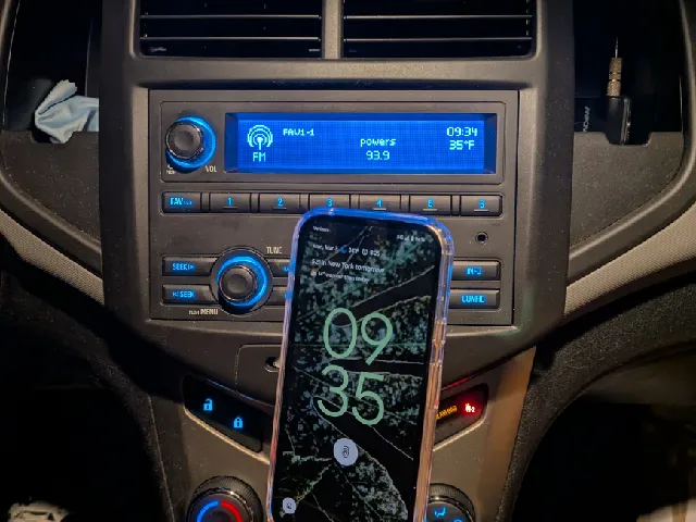 Chevy Sonic Magsafe Magnetic Mobile Phone Mount