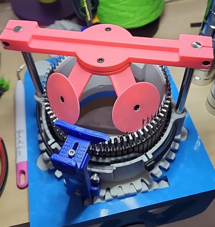 Circular sock knitting machine "helping hands" for use with JeepingJohnny's CSM and similar variants