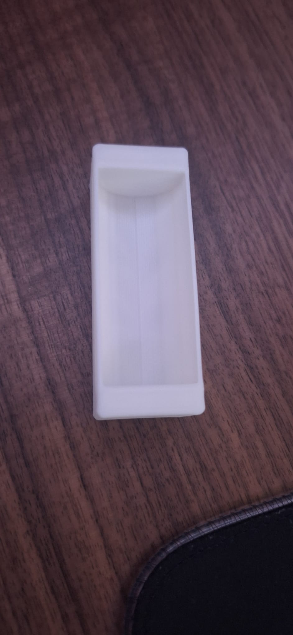 earbuts holder