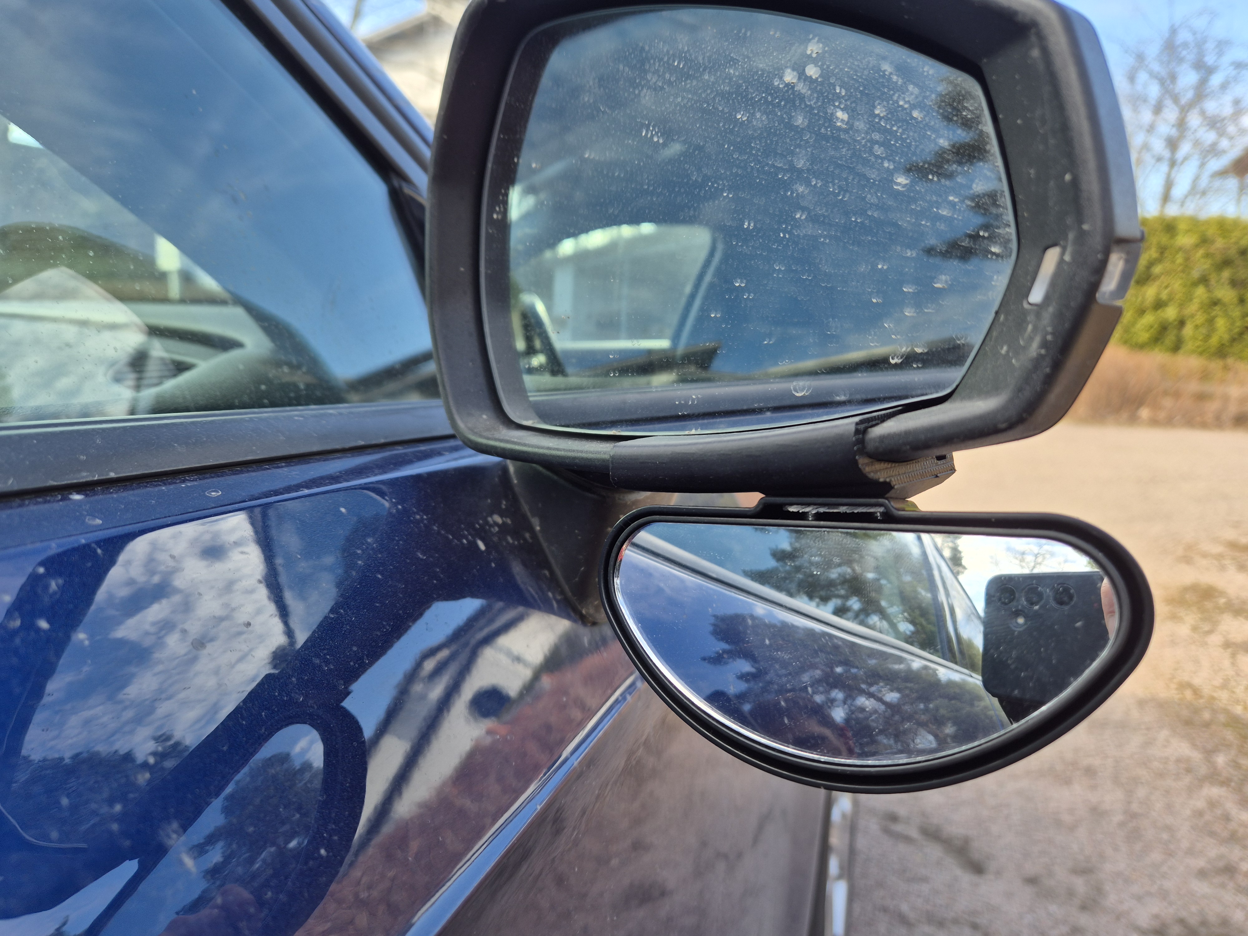 Clip-On Mirror holder for VAG