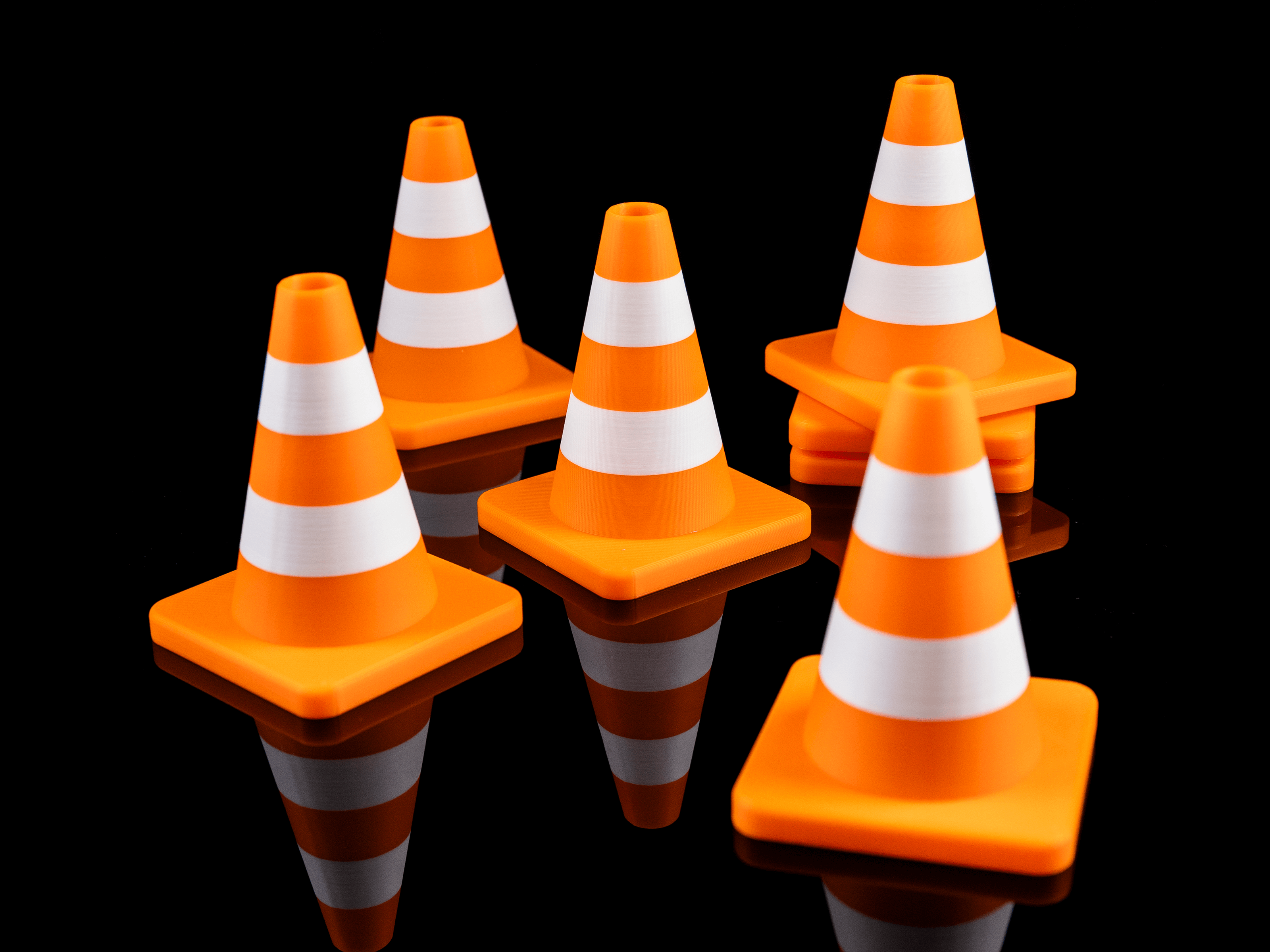 Miniatura 3 do modelo 3D Mini Traffic Cone - Stackable - Multicolor
