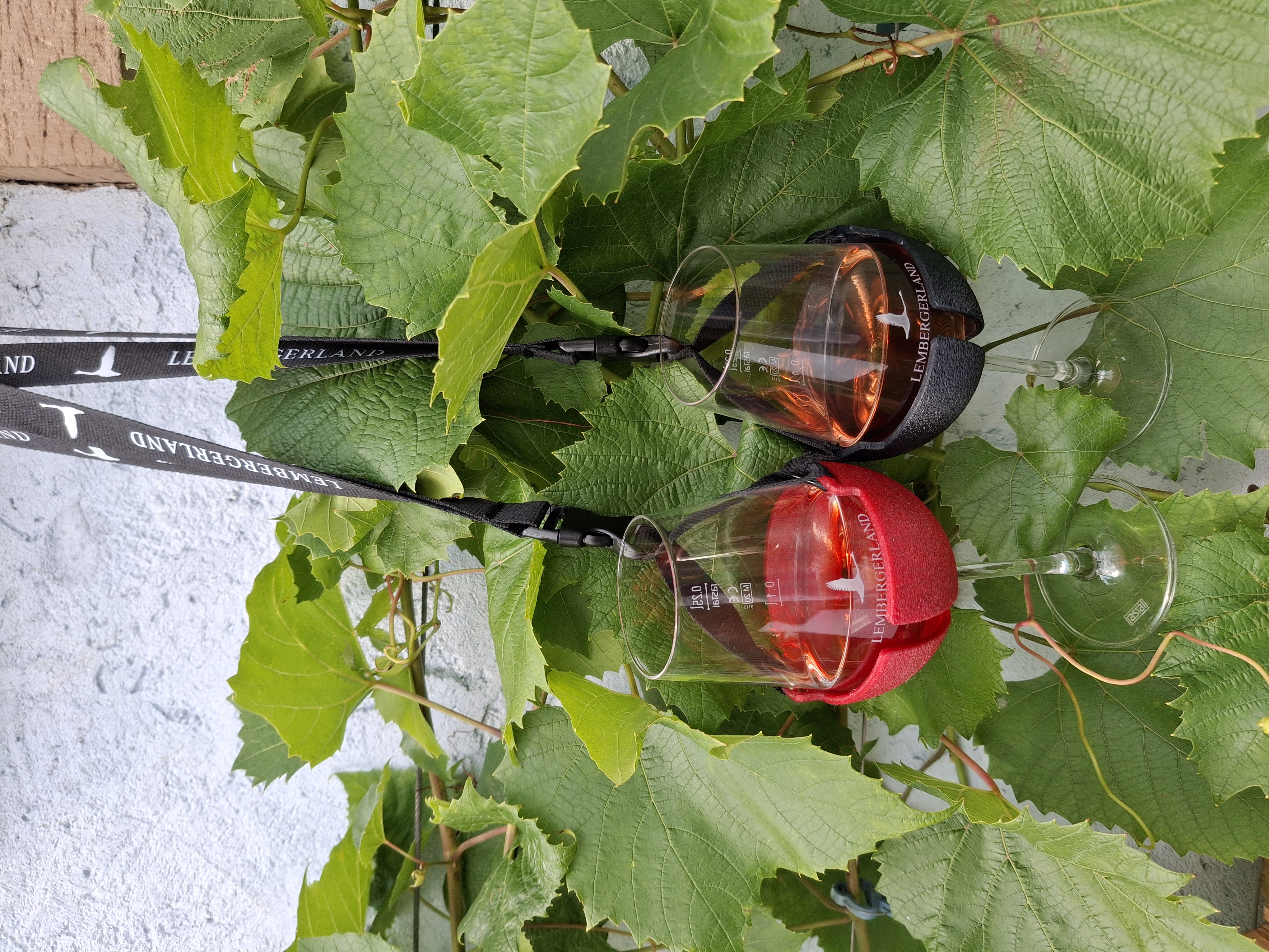 Weinglashalter