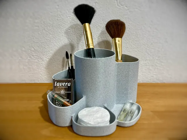 Simple Makeup Organizer