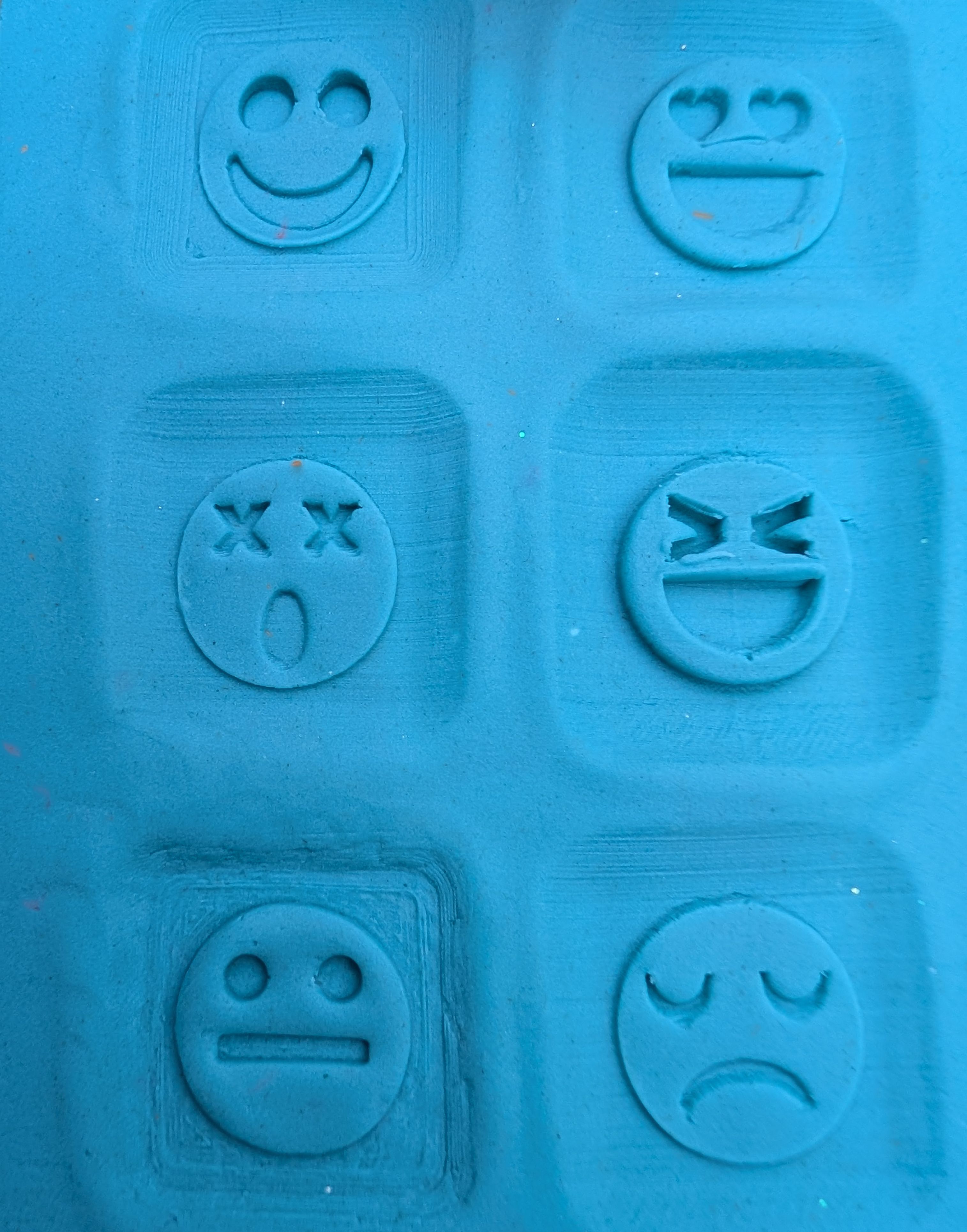 Emoji Faces Cube — thumbnail 3