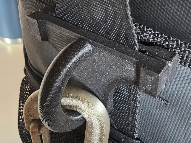 Lunch bag key clip