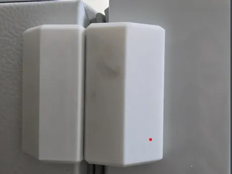 Fridge/freezer door magnetic holder.