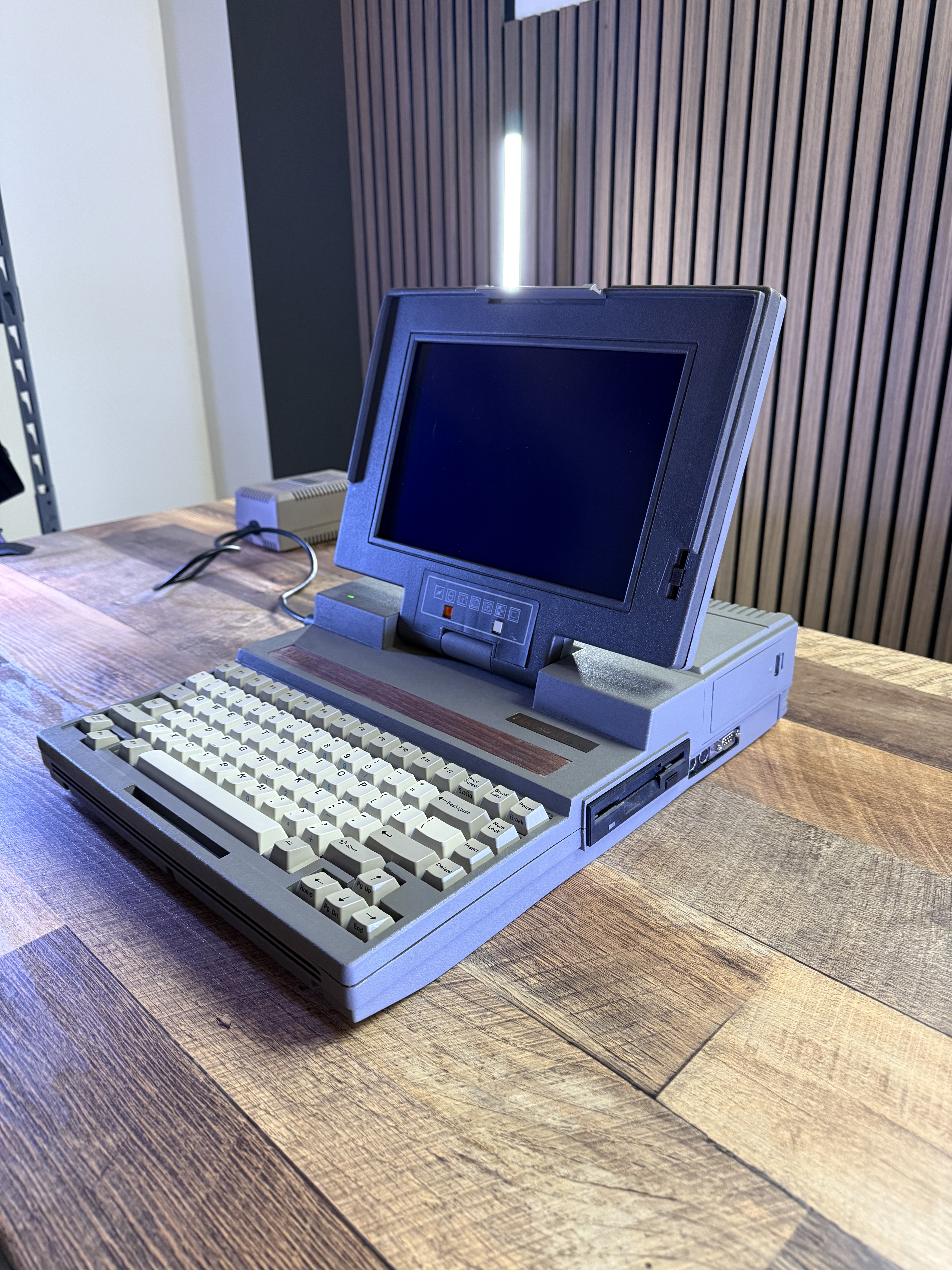 Chaplet Halikan LA-30A Reproduction Case