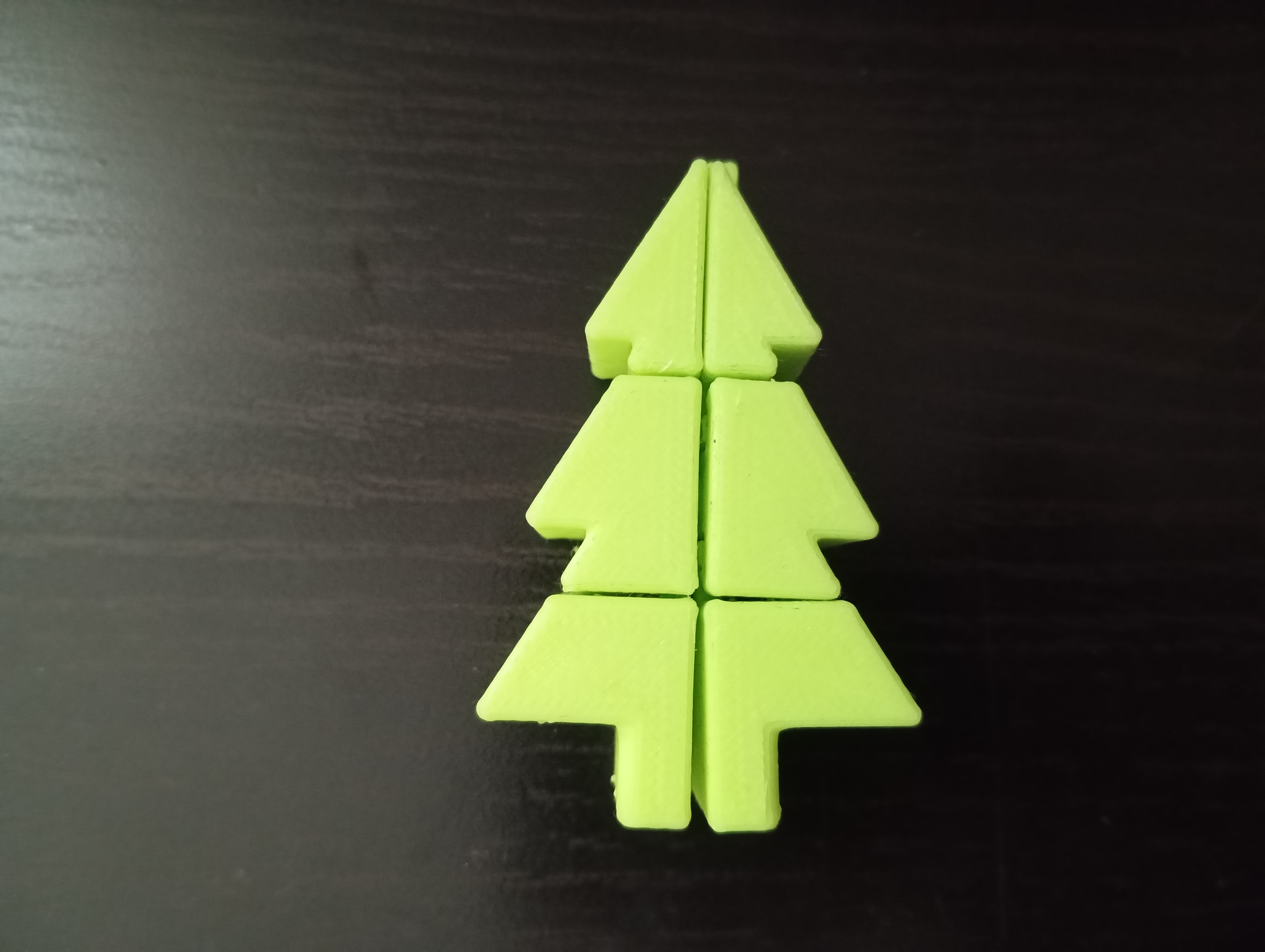 1x2x3 christmas tree (print in place)