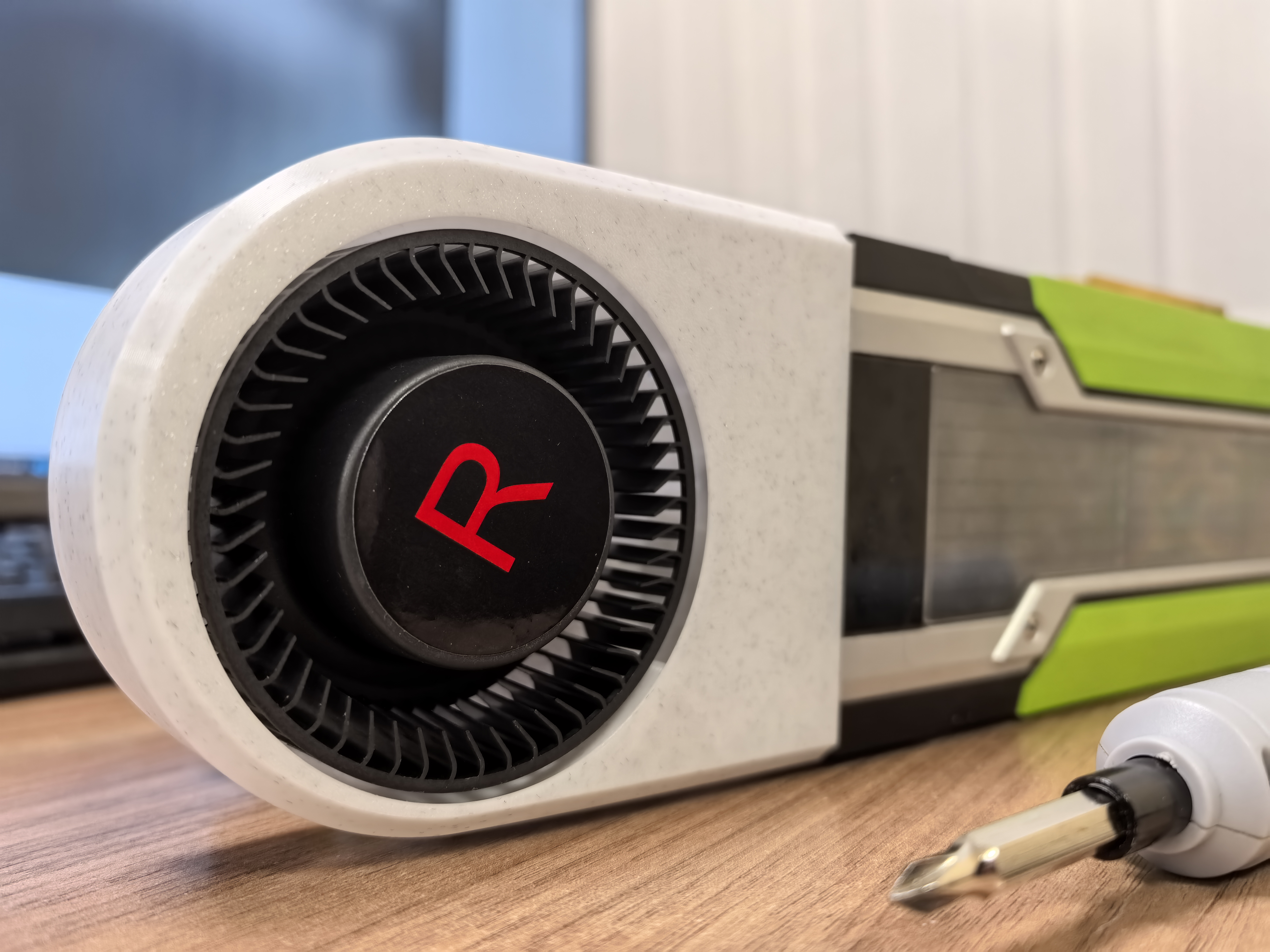 Nvidia Tesla P40 - Radial Fan Shroud (BFB1012SHA01)