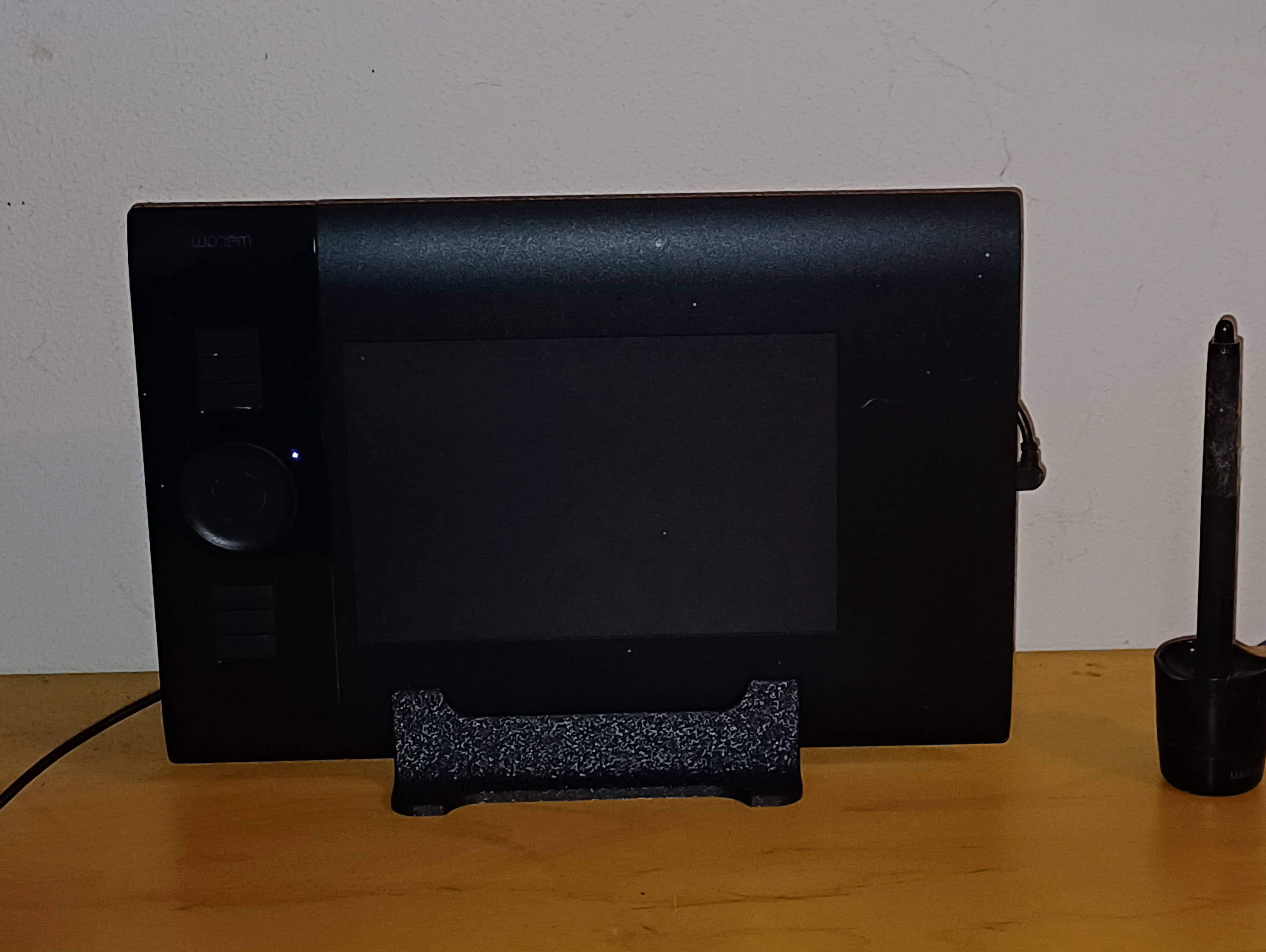Wacom Intuos 4 PTK-440 desk stand